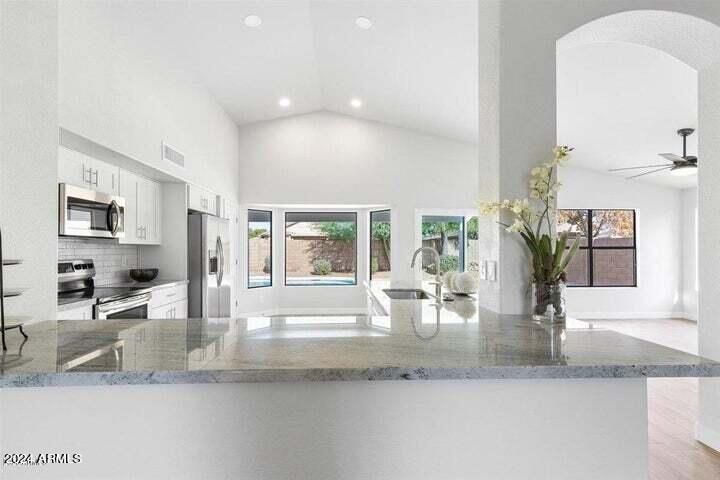 2280 E WILLOW WICK Road