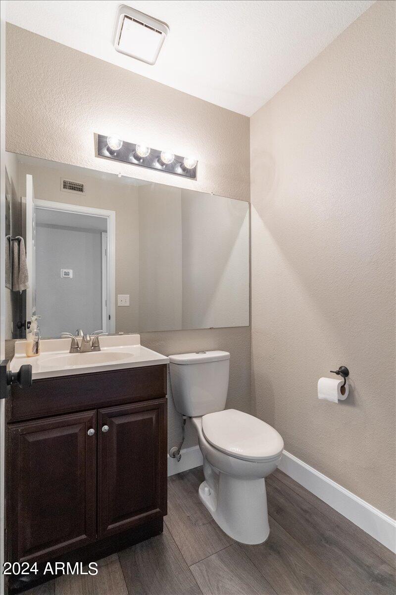 1214 W SEA CREST Drive