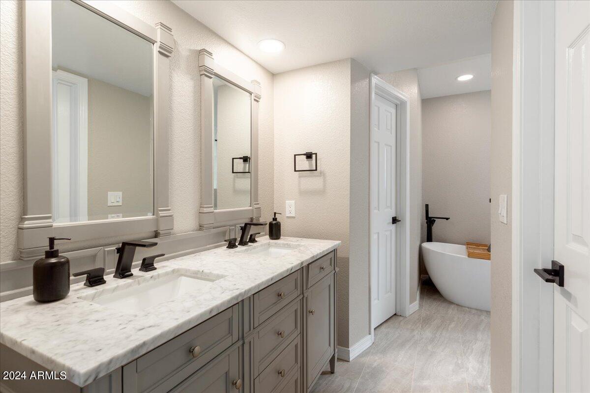 1214 W SEA CREST Drive