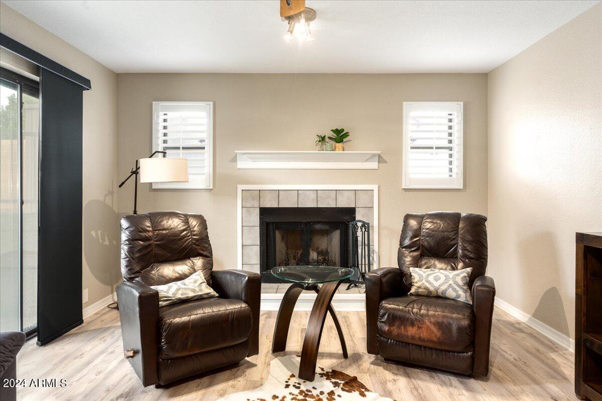 1214 W SEA CREST Drive