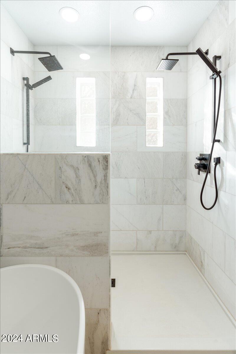 1214 W SEA CREST Drive