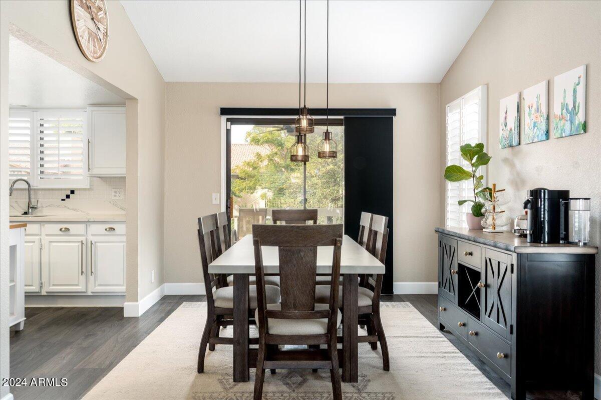 1214 W SEA CREST Drive