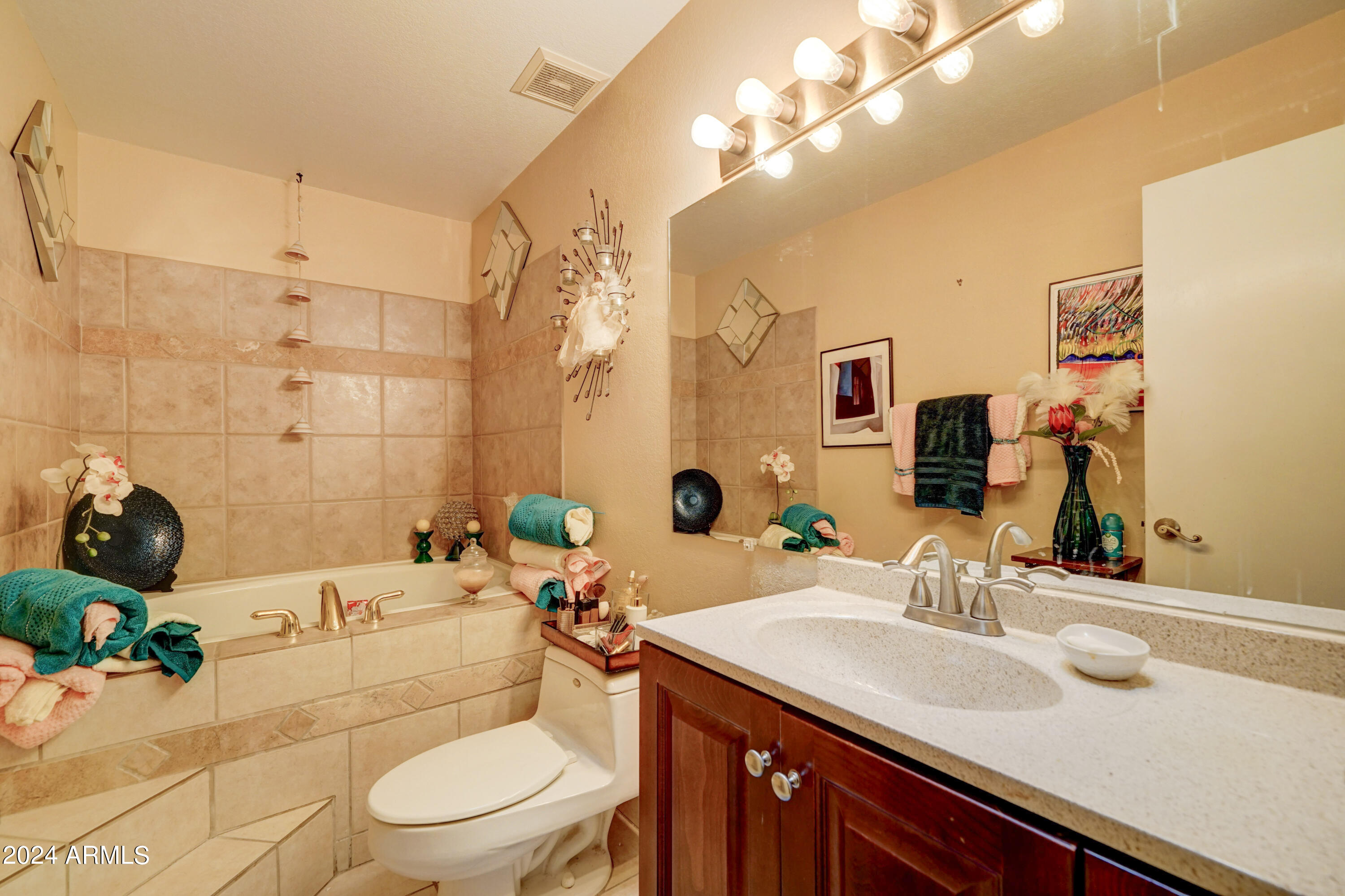 8970 E PALM RIDGE Drive