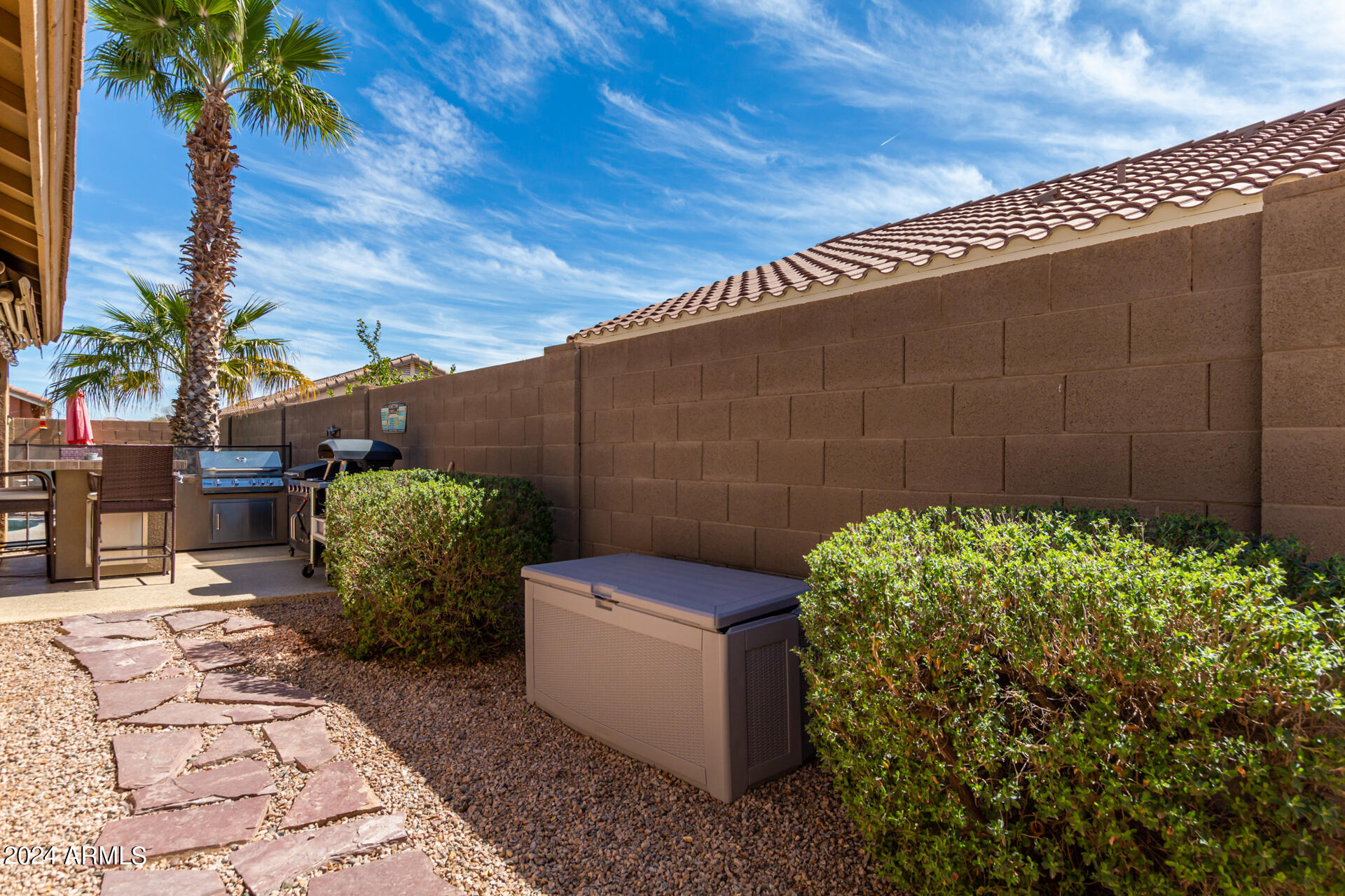 19285 N TOLEDO Avenue