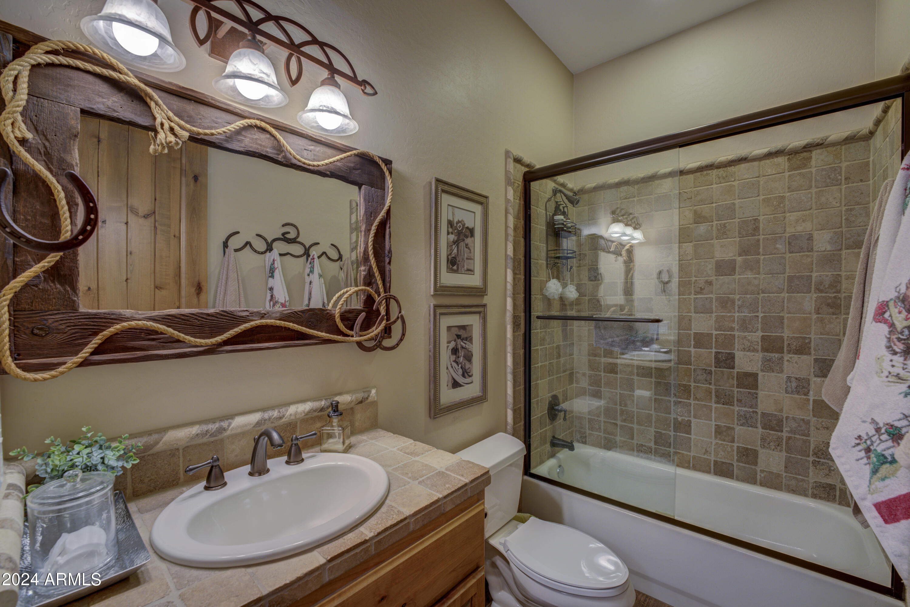 23 & 109 W LONE STAR Lane