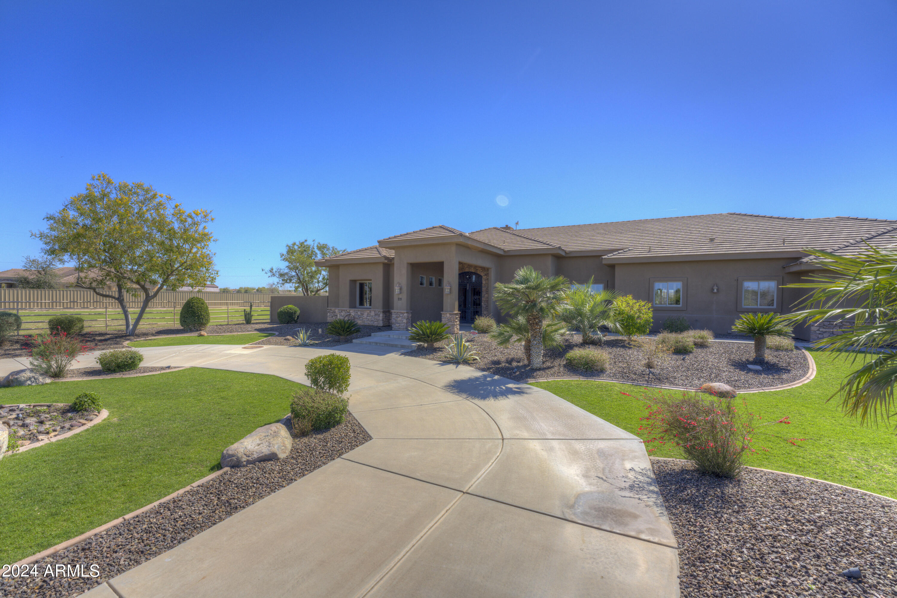 23 & 109 W LONE STAR Lane