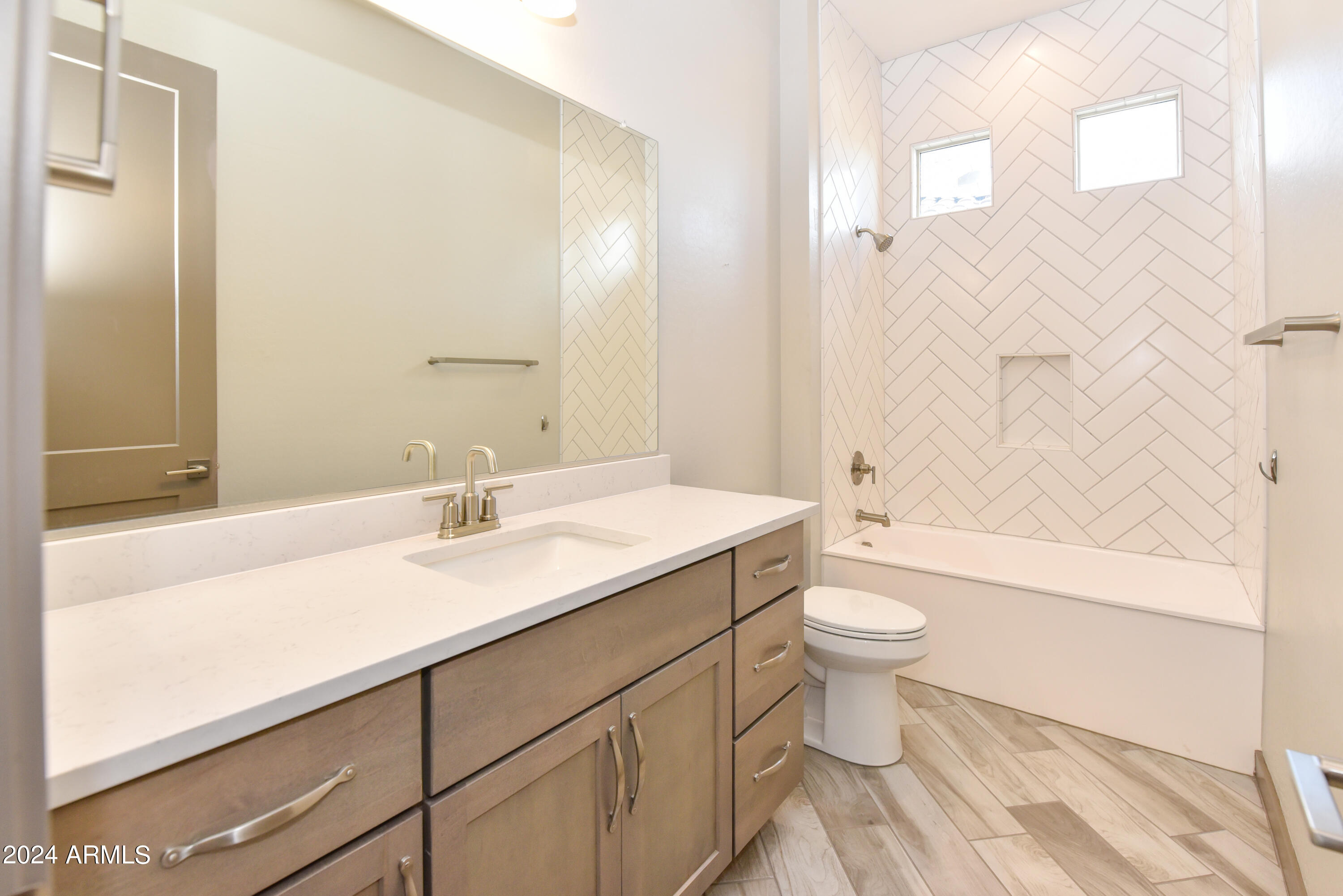 3000 W ASHURST Drive