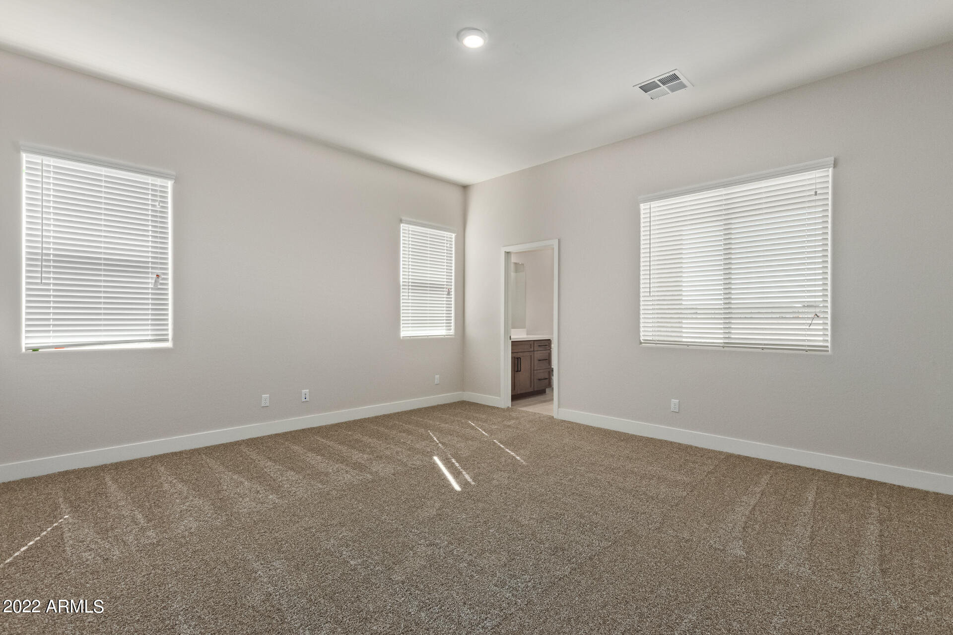 4587 E Honey Saddle Road