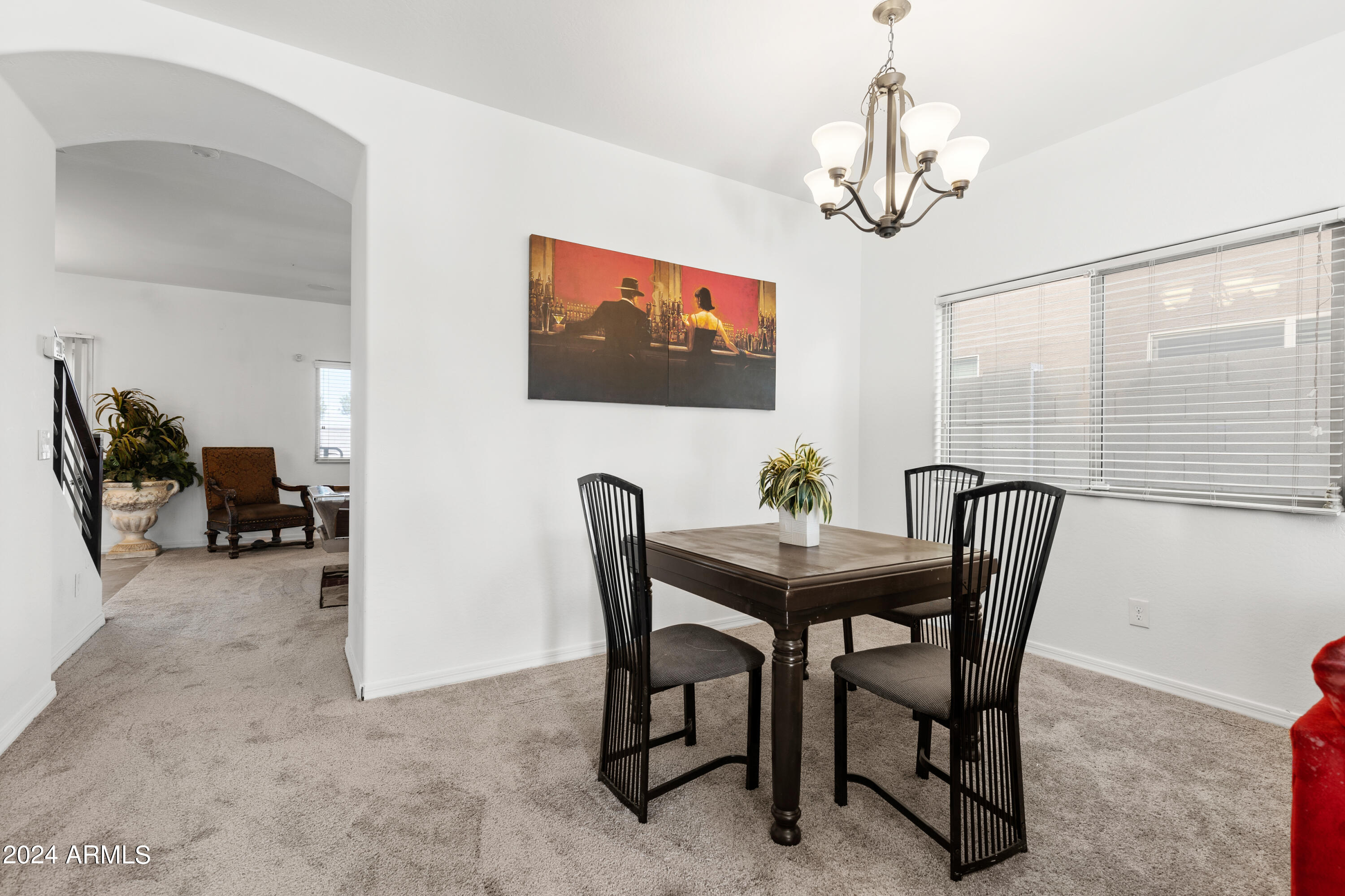 522 W HONEY LOCUST Avenue