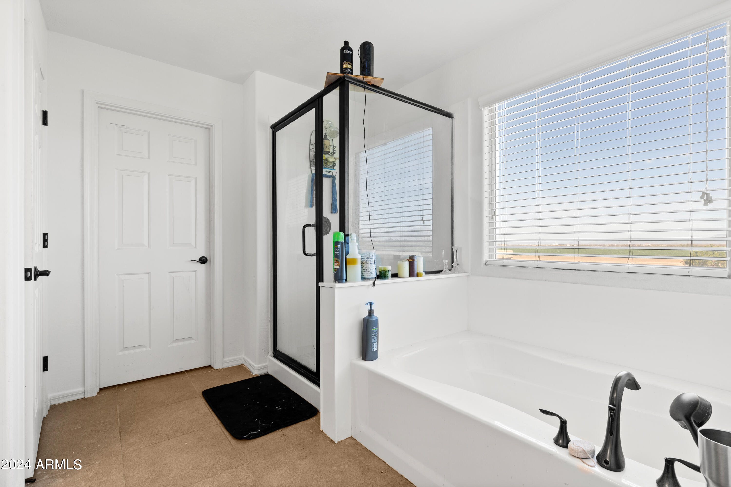 522 W HONEY LOCUST Avenue