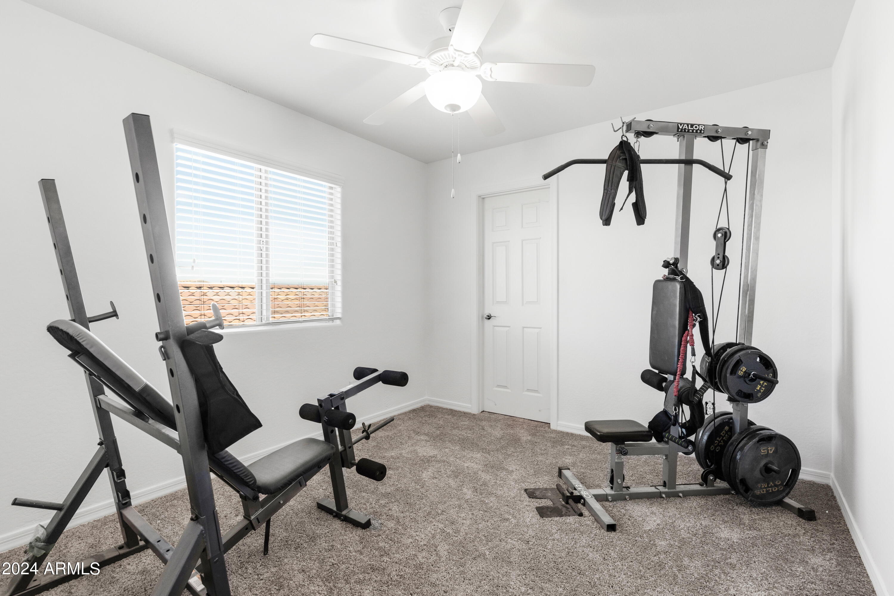 522 W HONEY LOCUST Avenue