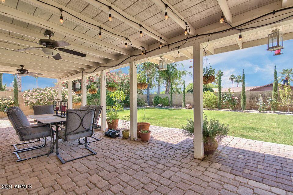 6711 E AIRE LIBRE Lane