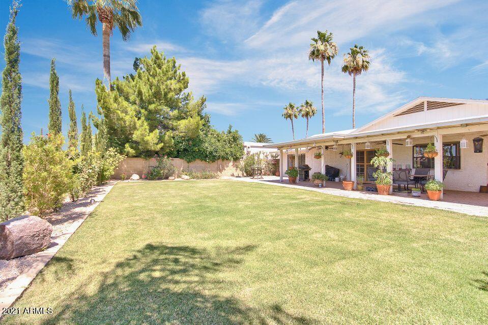 6711 E AIRE LIBRE Lane