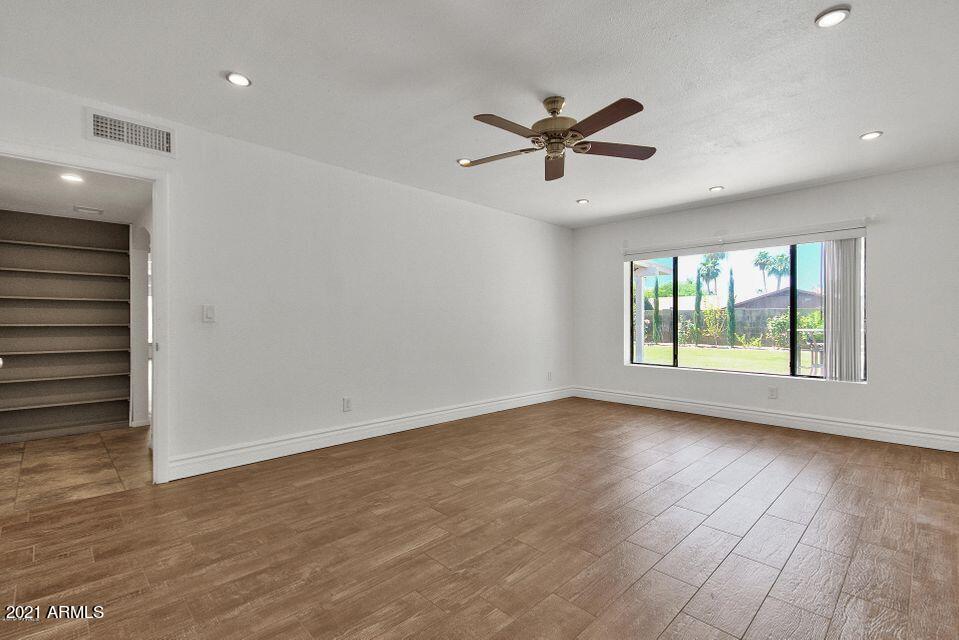 6711 E AIRE LIBRE Lane