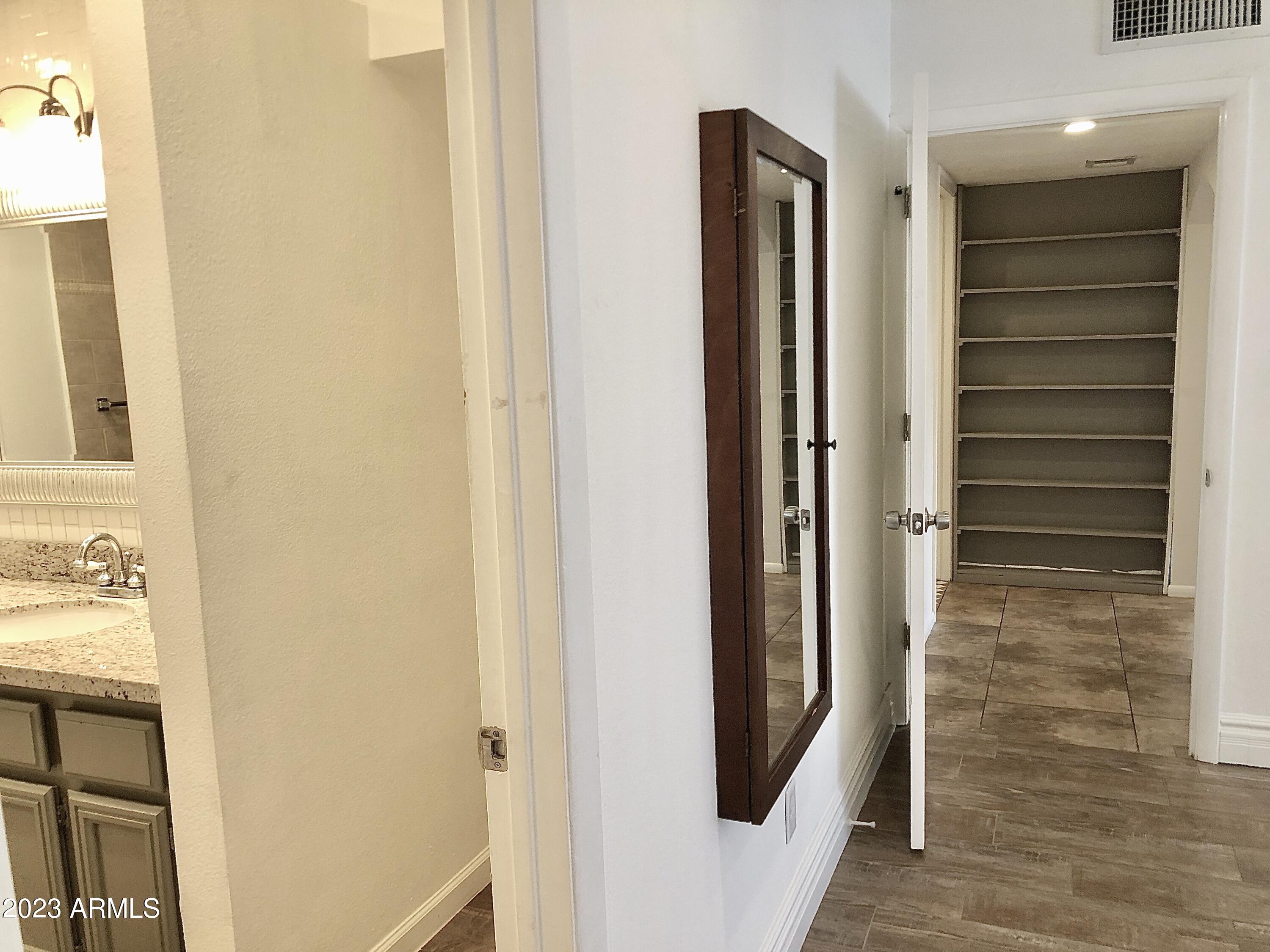 6711 E AIRE LIBRE Lane