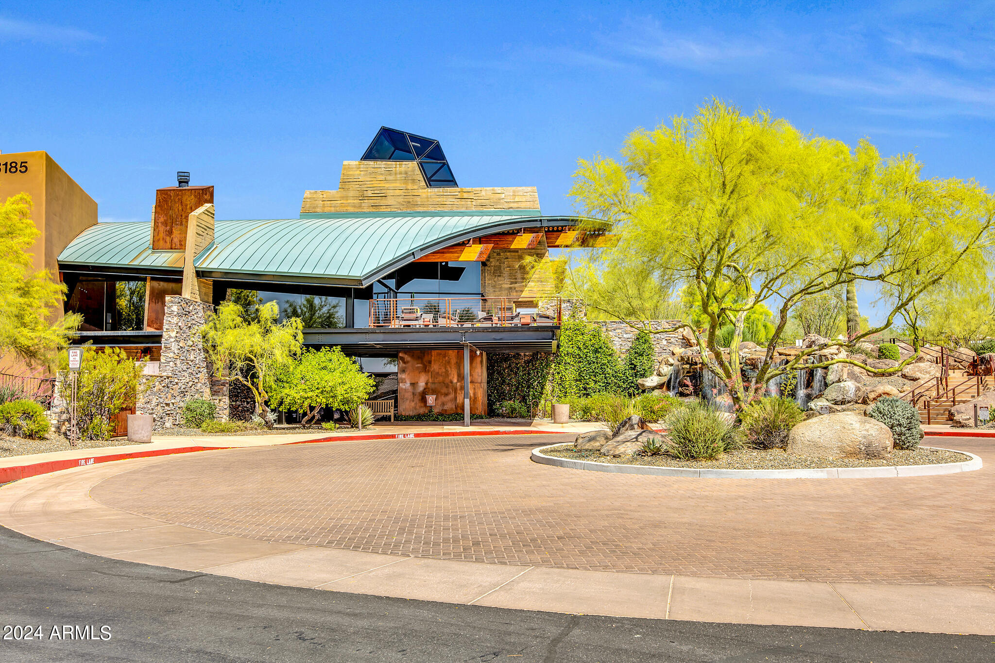 2124 W Hunter Court 138