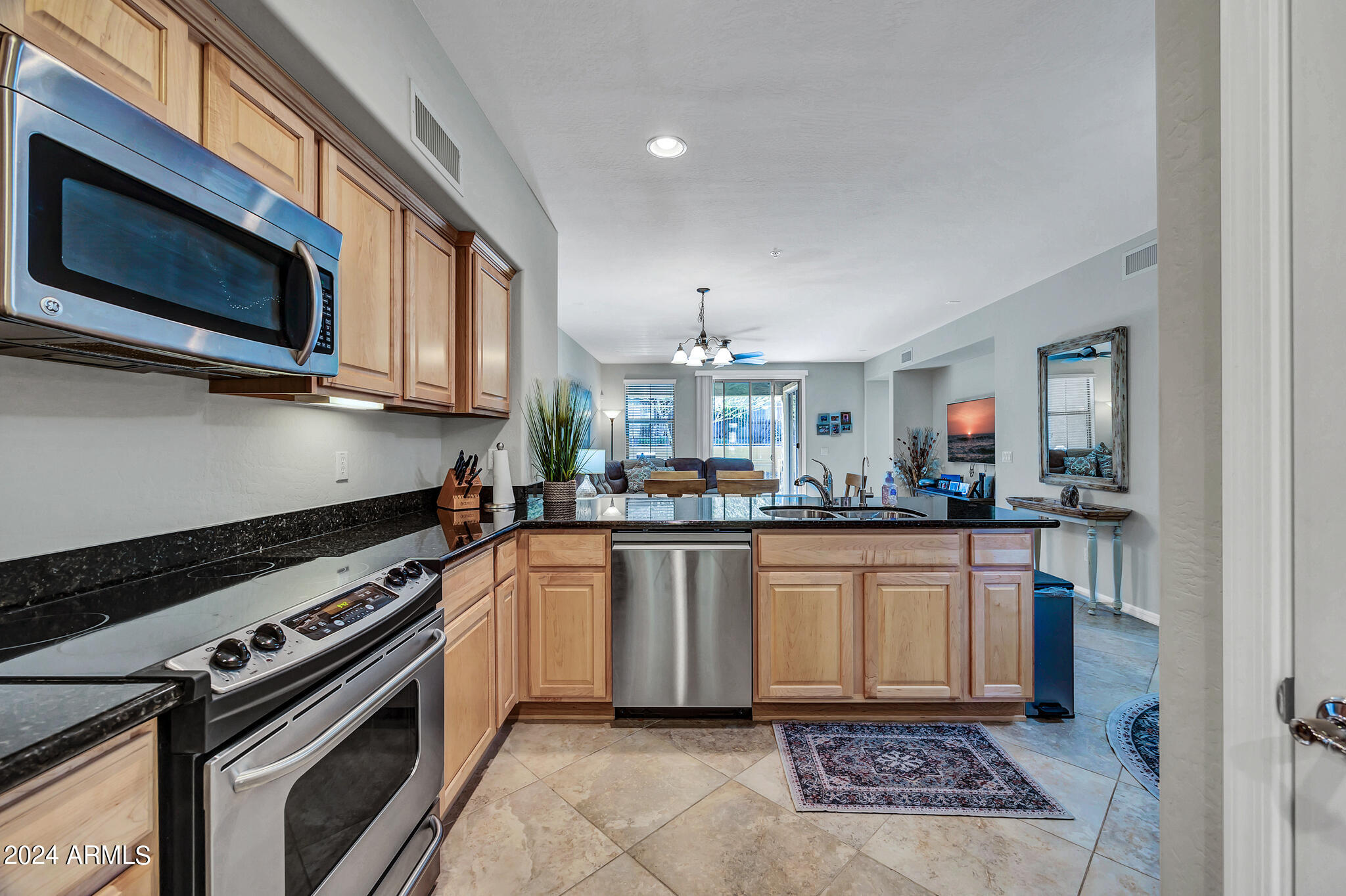 2124 W Hunter Court 138