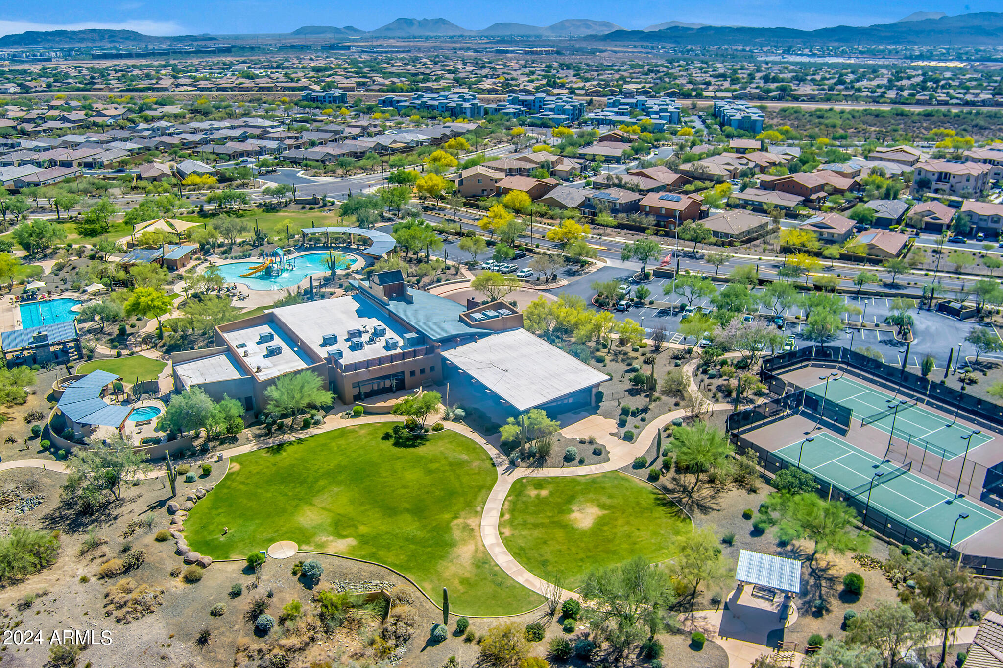 2124 W Hunter Court 138