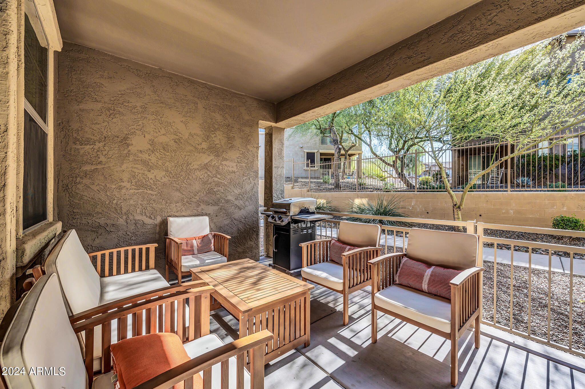 2124 W Hunter Court 138