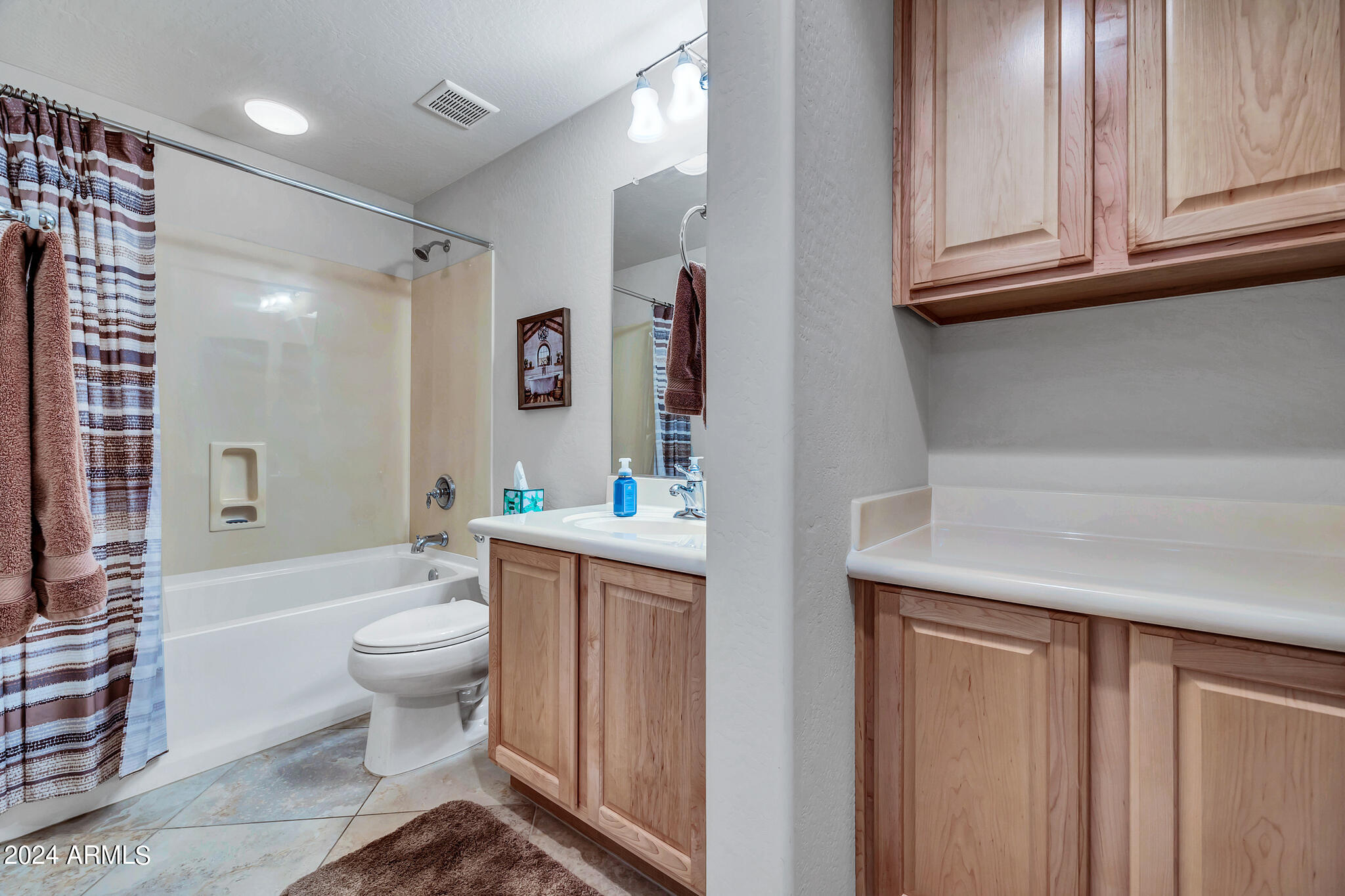 2124 W Hunter Court 138