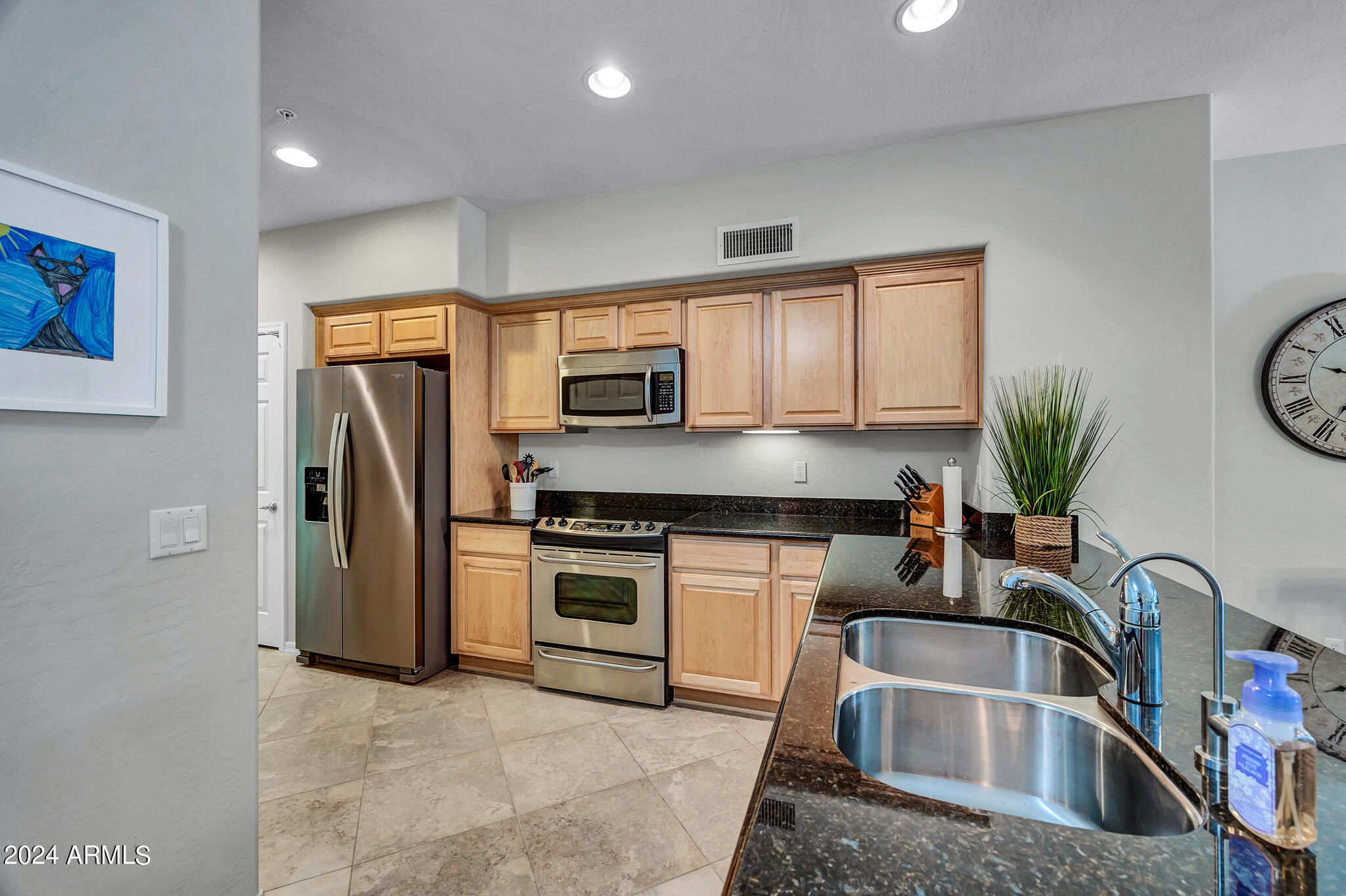 2124 W Hunter Court 138