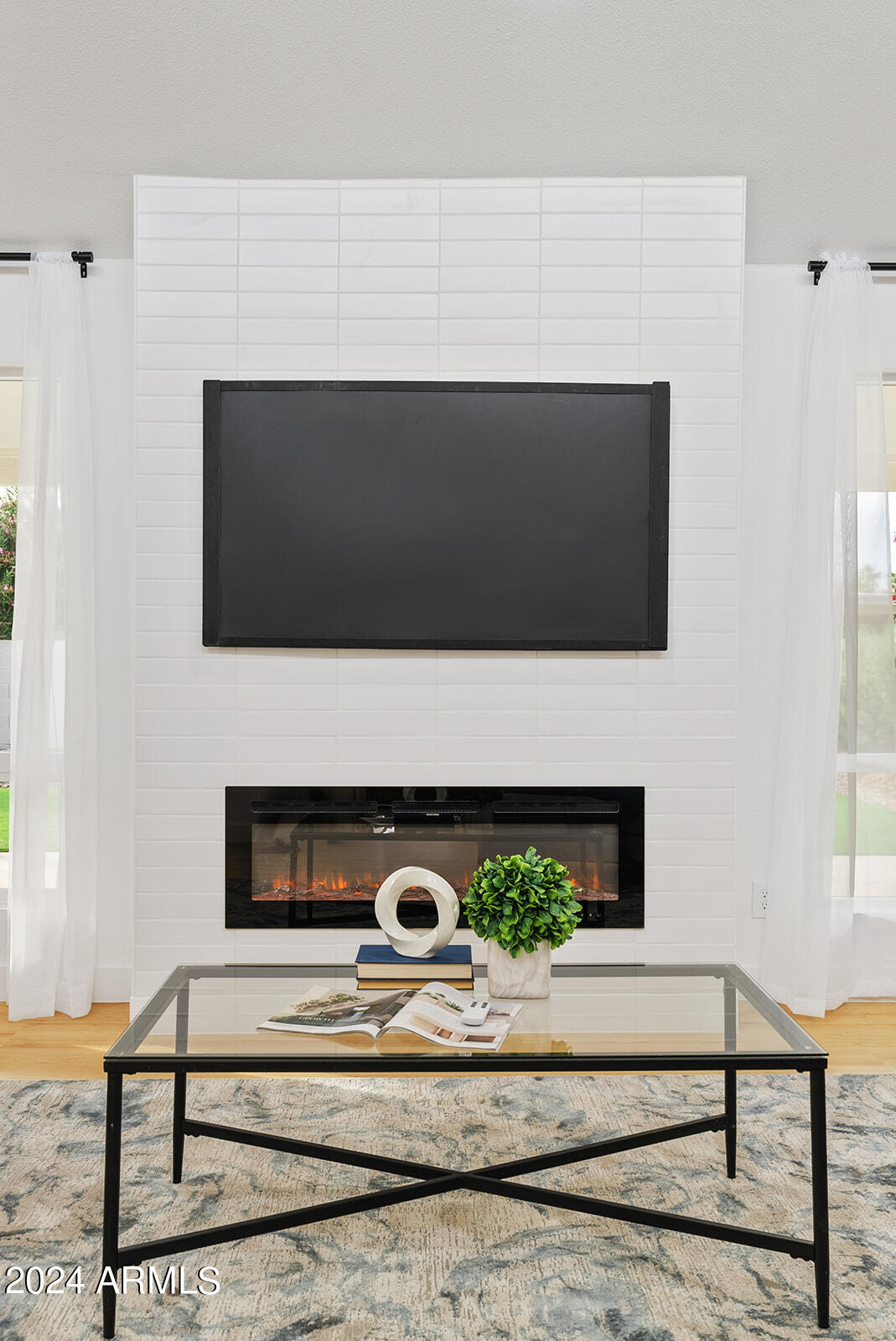 10038 E CHESTNUT Drive