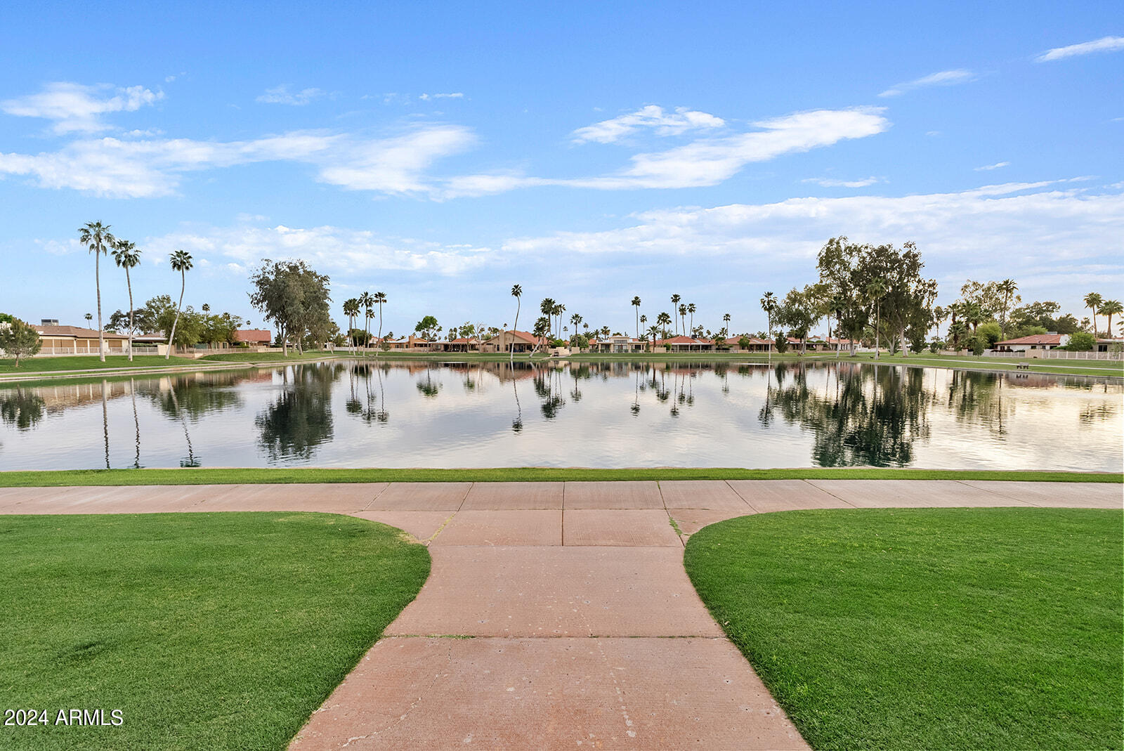 10038 E CHESTNUT Drive