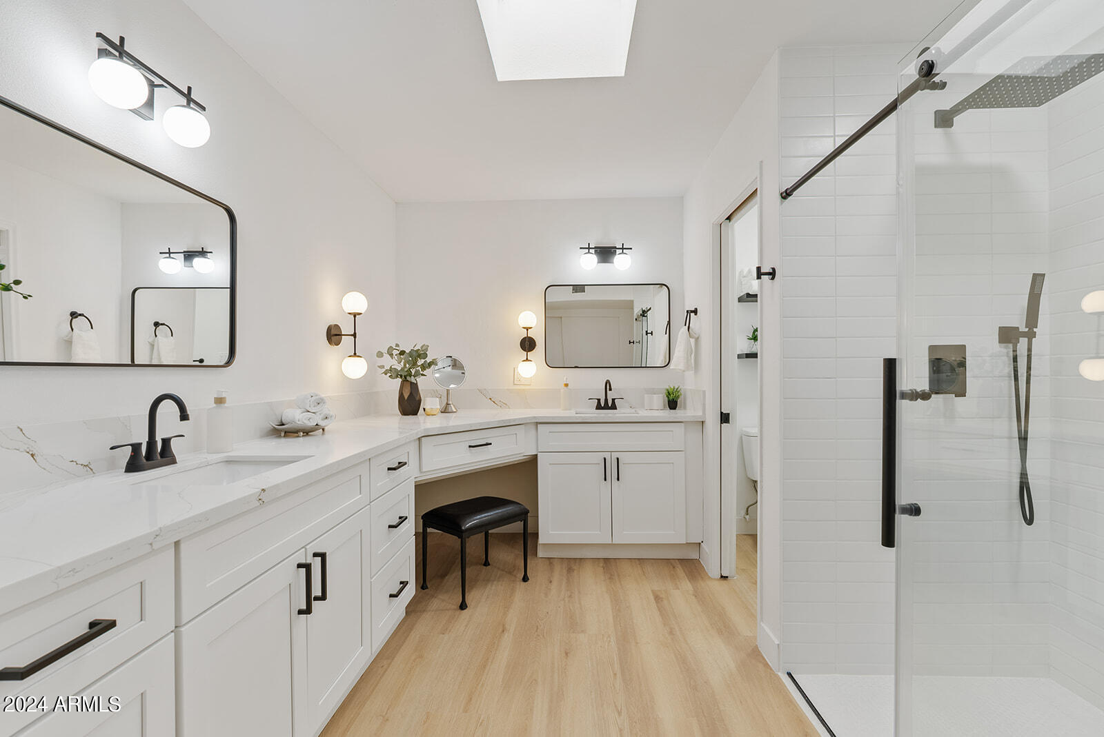 10038 E CHESTNUT Drive