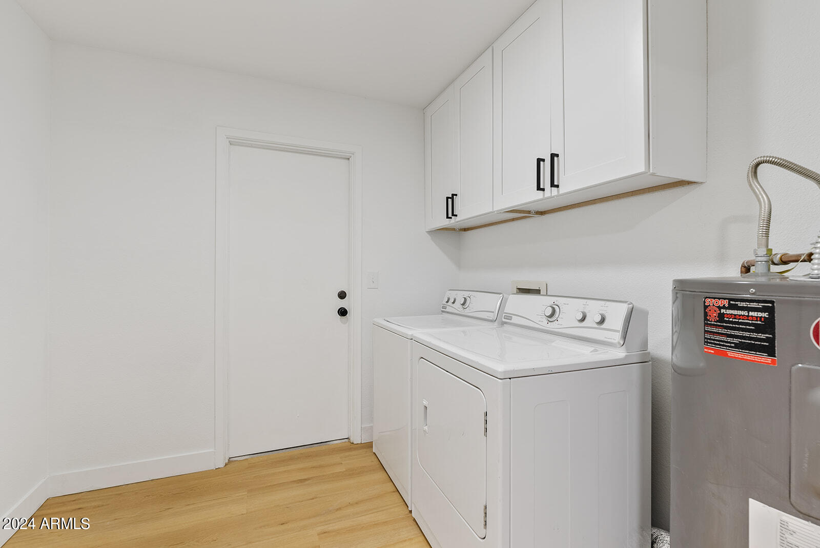 10038 E CHESTNUT Drive