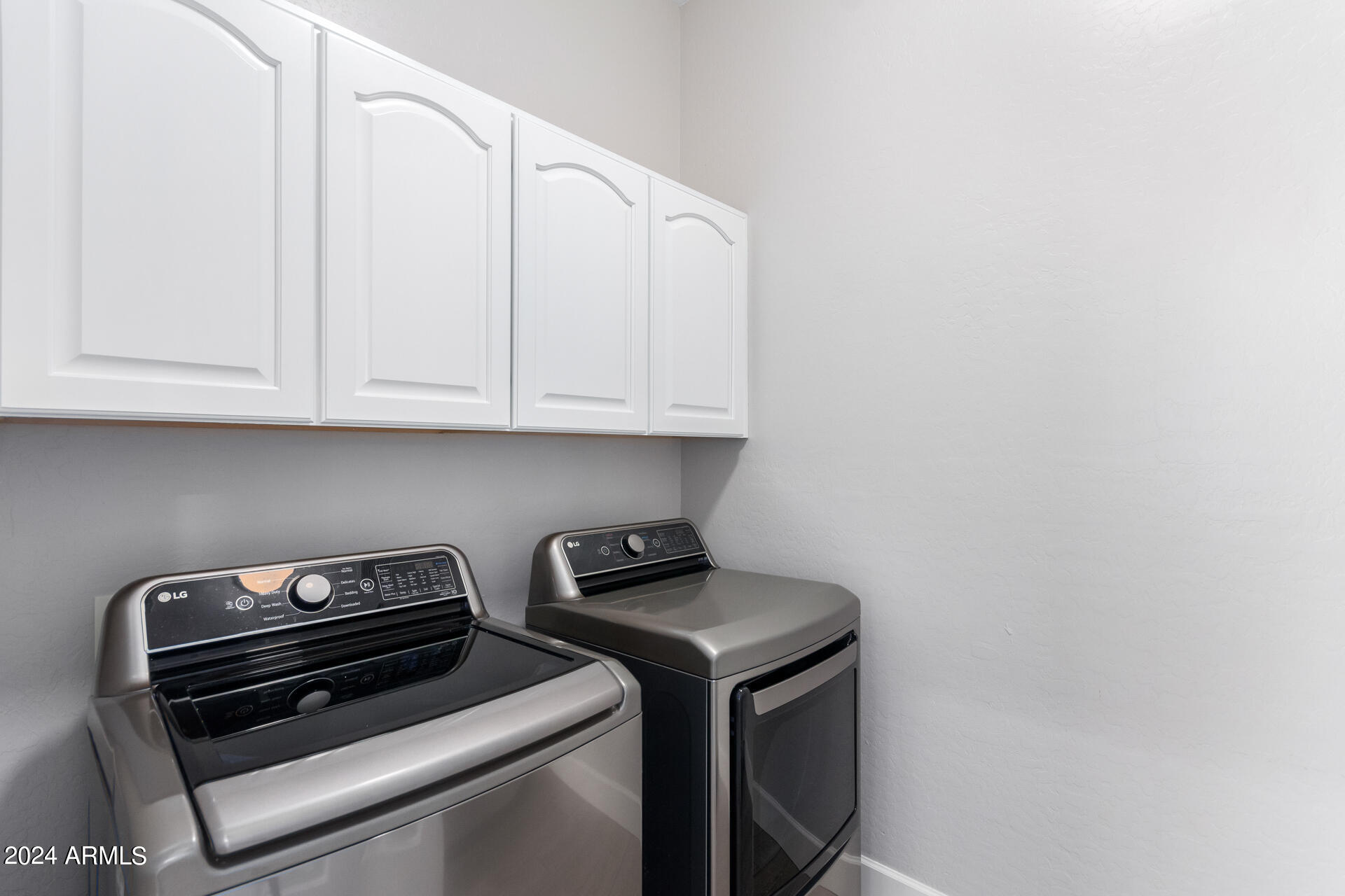 10864 E ACACIA Drive