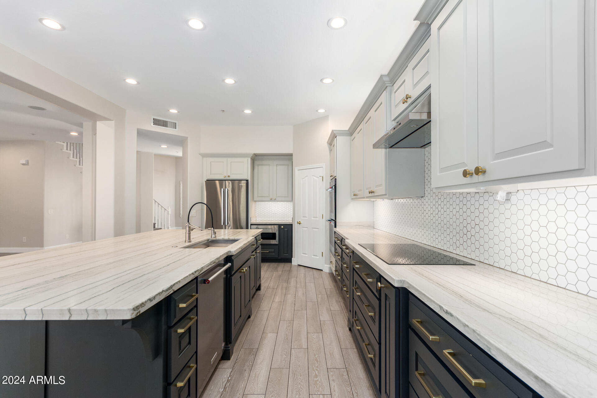 10864 E ACACIA Drive