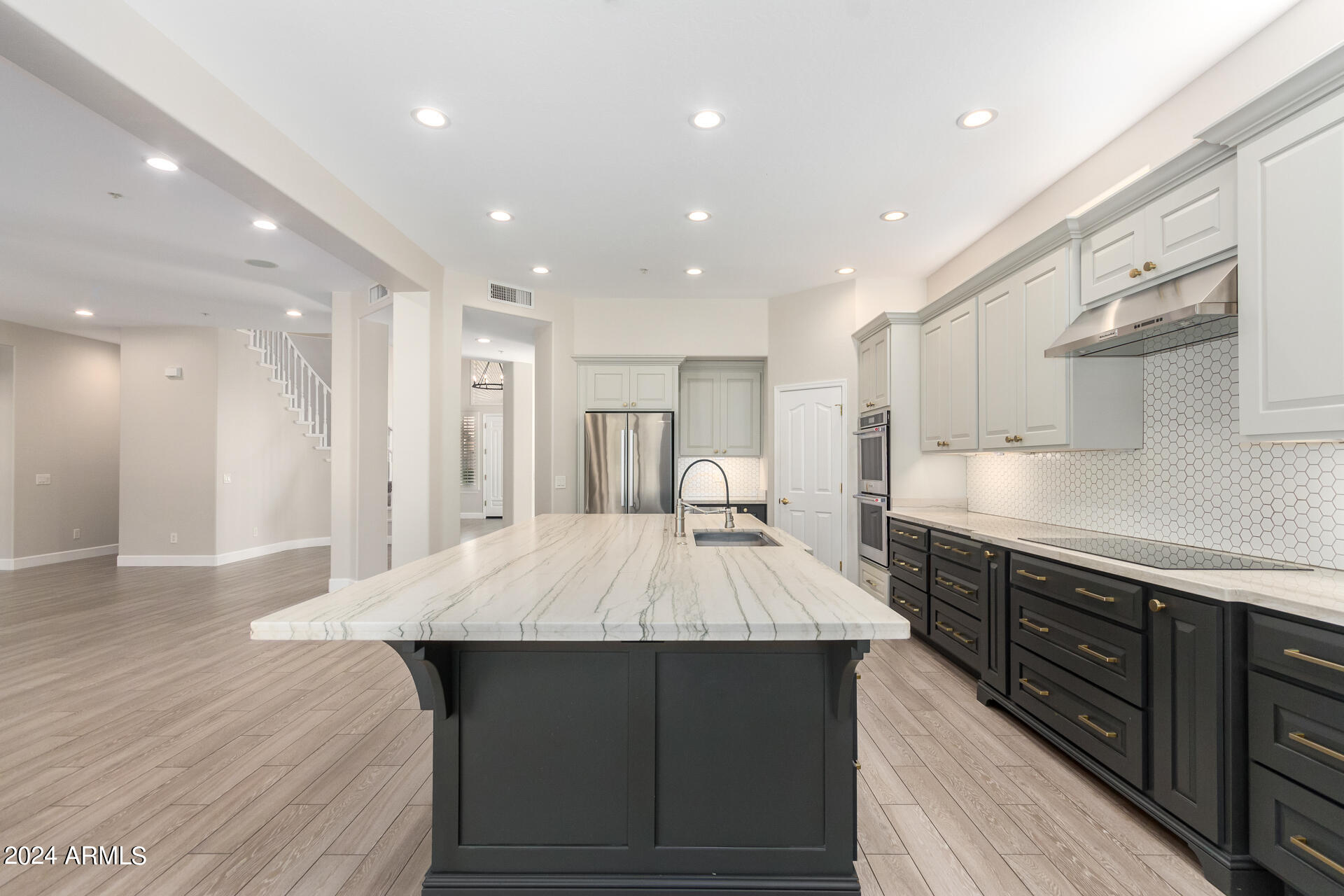 10864 E ACACIA Drive