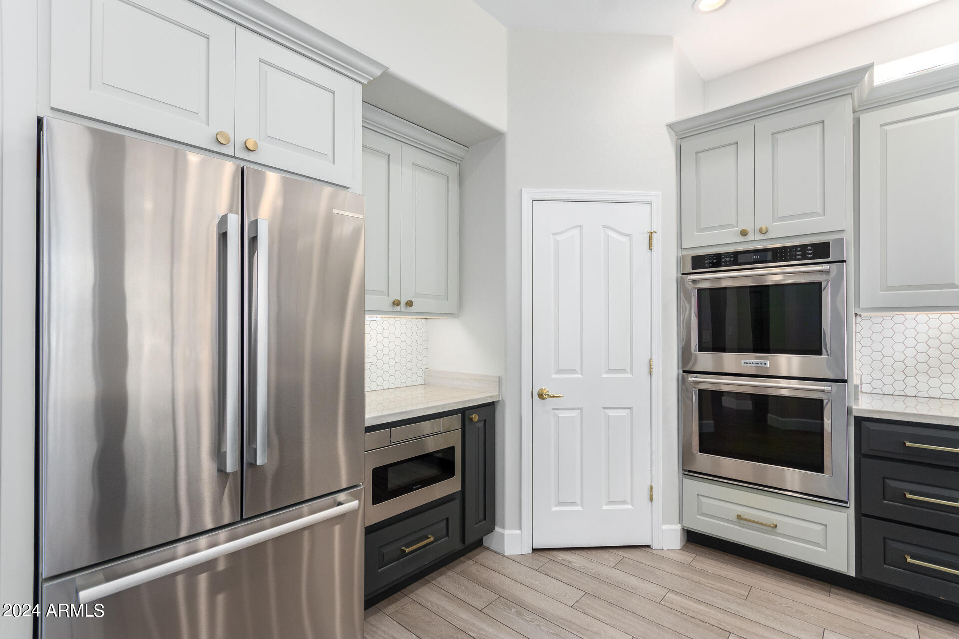 10864 E ACACIA Drive