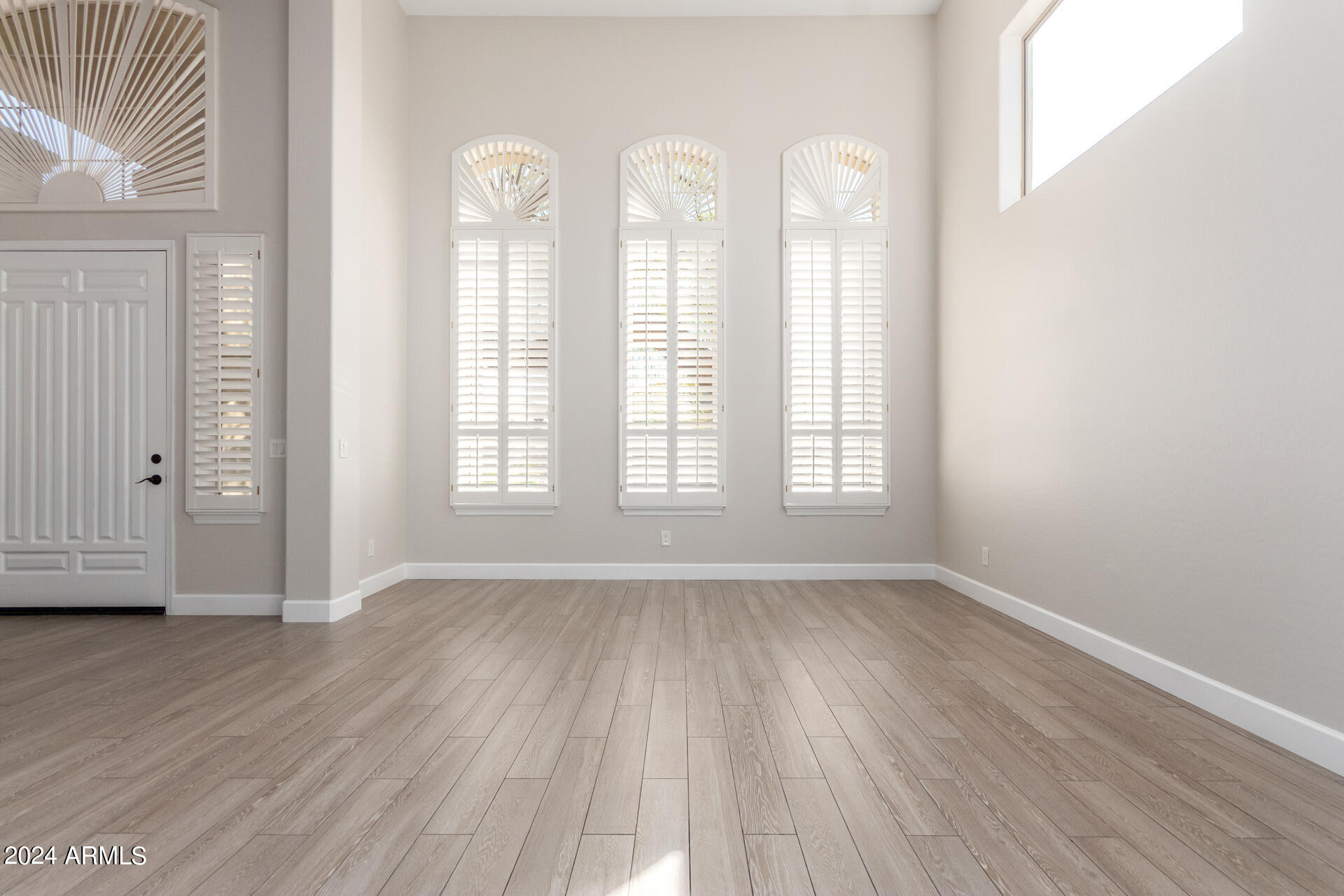 10864 E ACACIA Drive