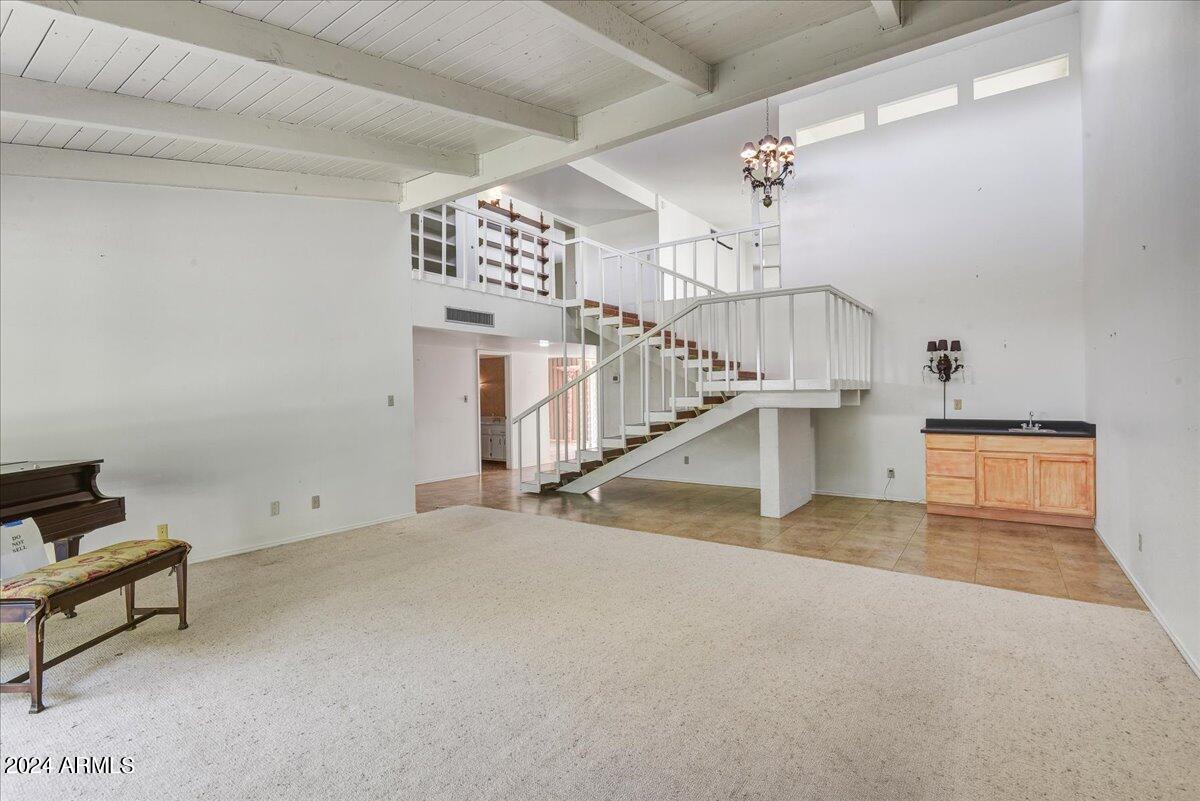 8706 E DEVONSHIRE Avenue