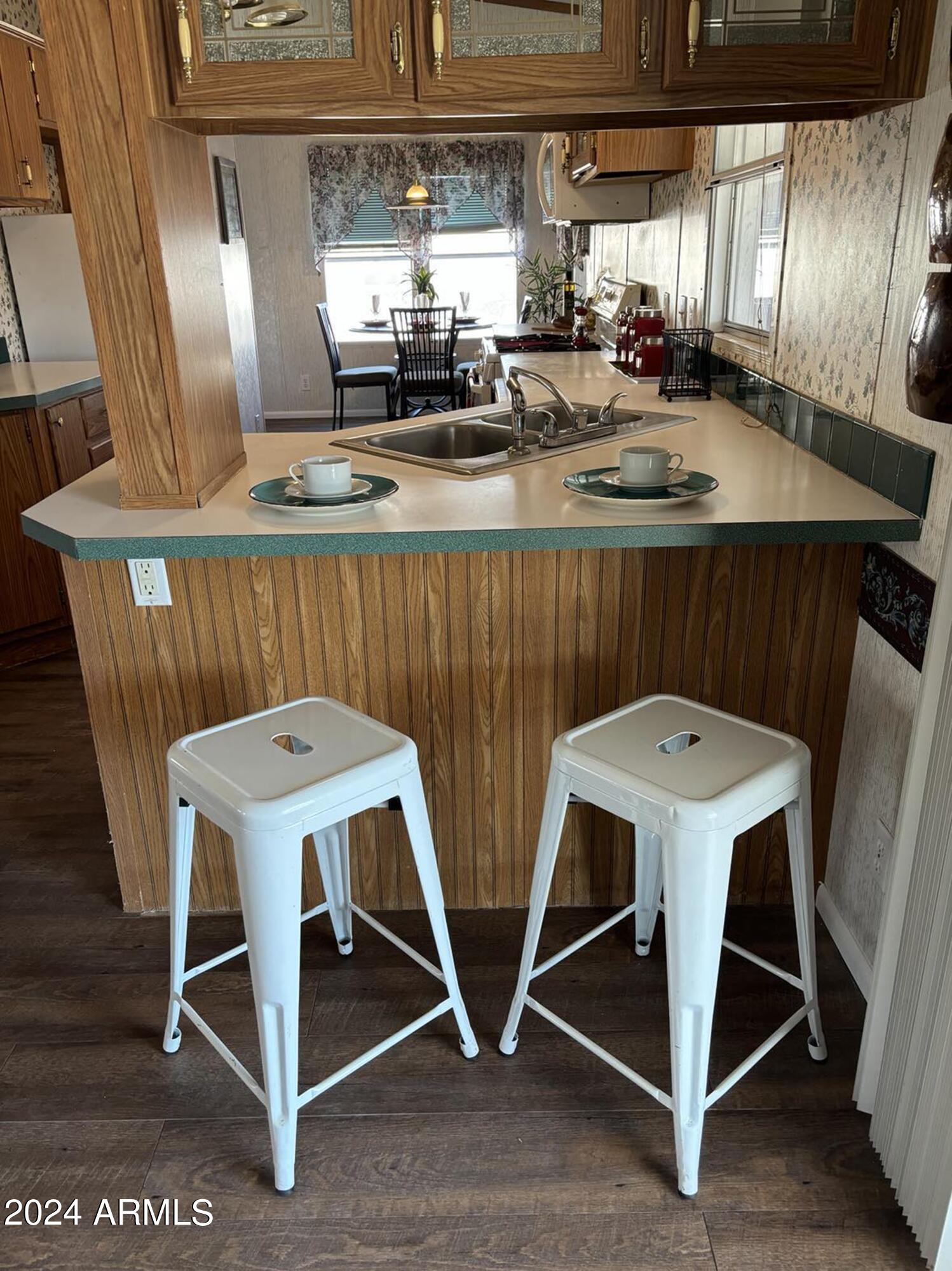 3605 N MICHIGAN Avenue