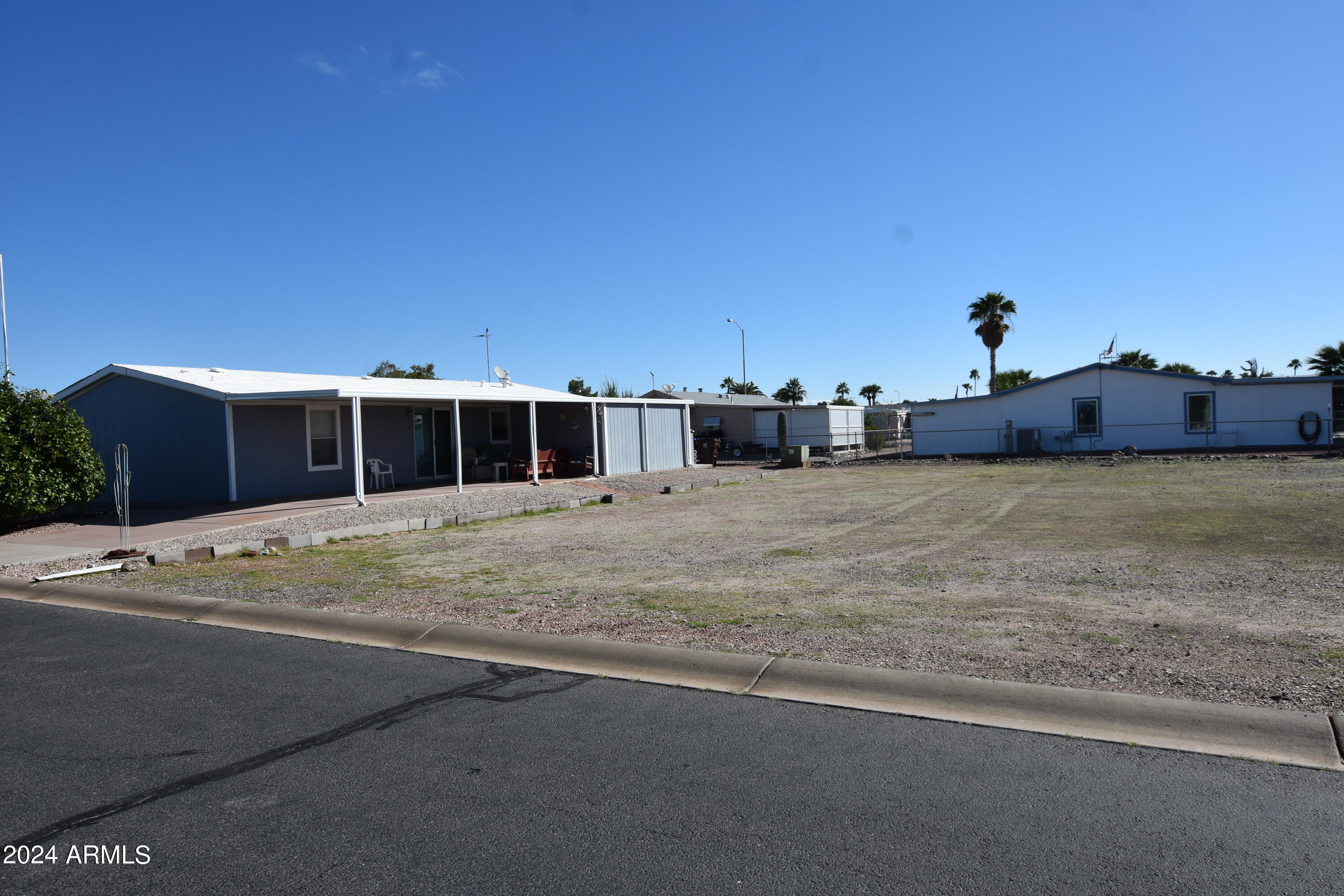 3605 N MICHIGAN Avenue