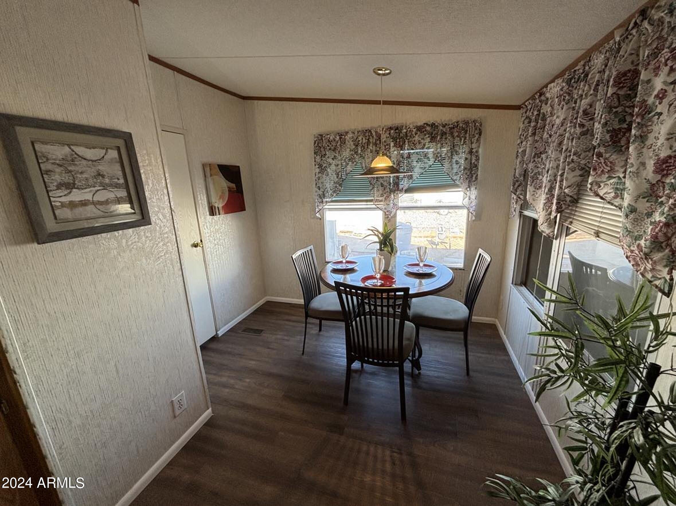 3605 N MICHIGAN Avenue