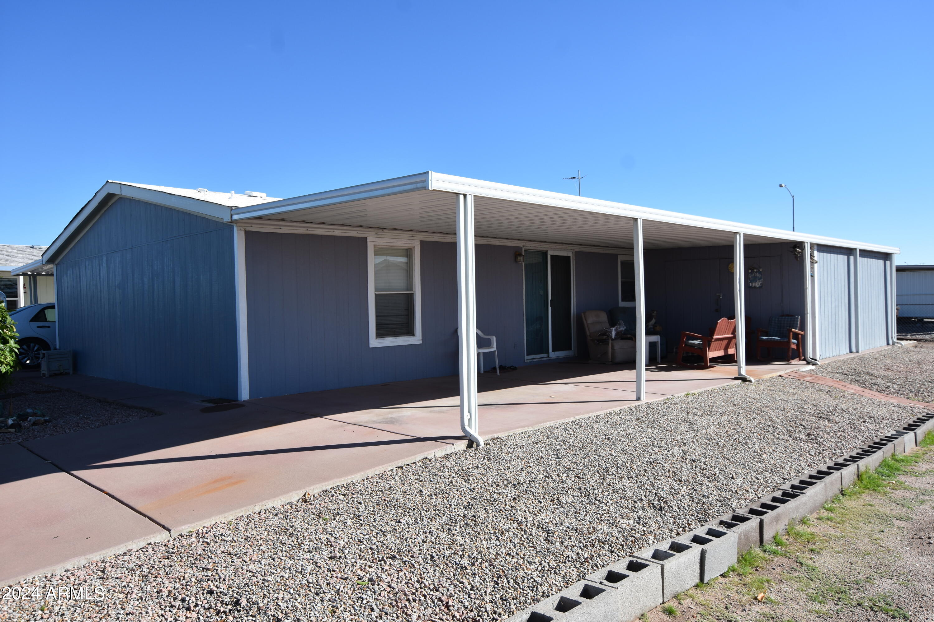 3605 N MICHIGAN Avenue