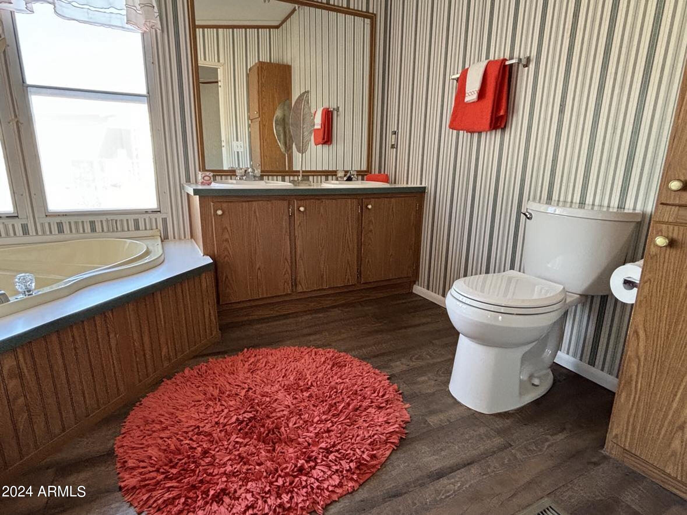 3605 N MICHIGAN Avenue