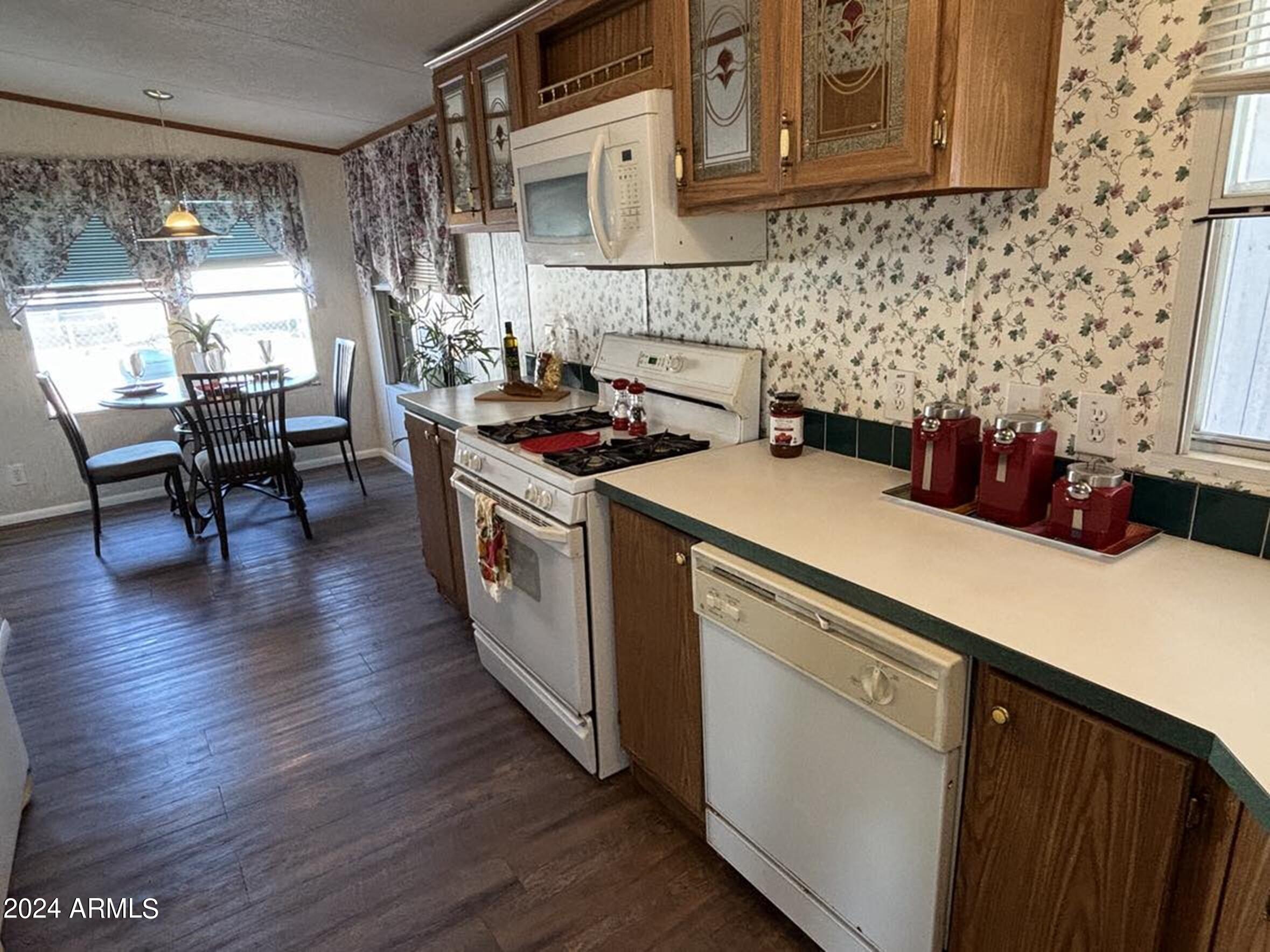 3605 N MICHIGAN Avenue