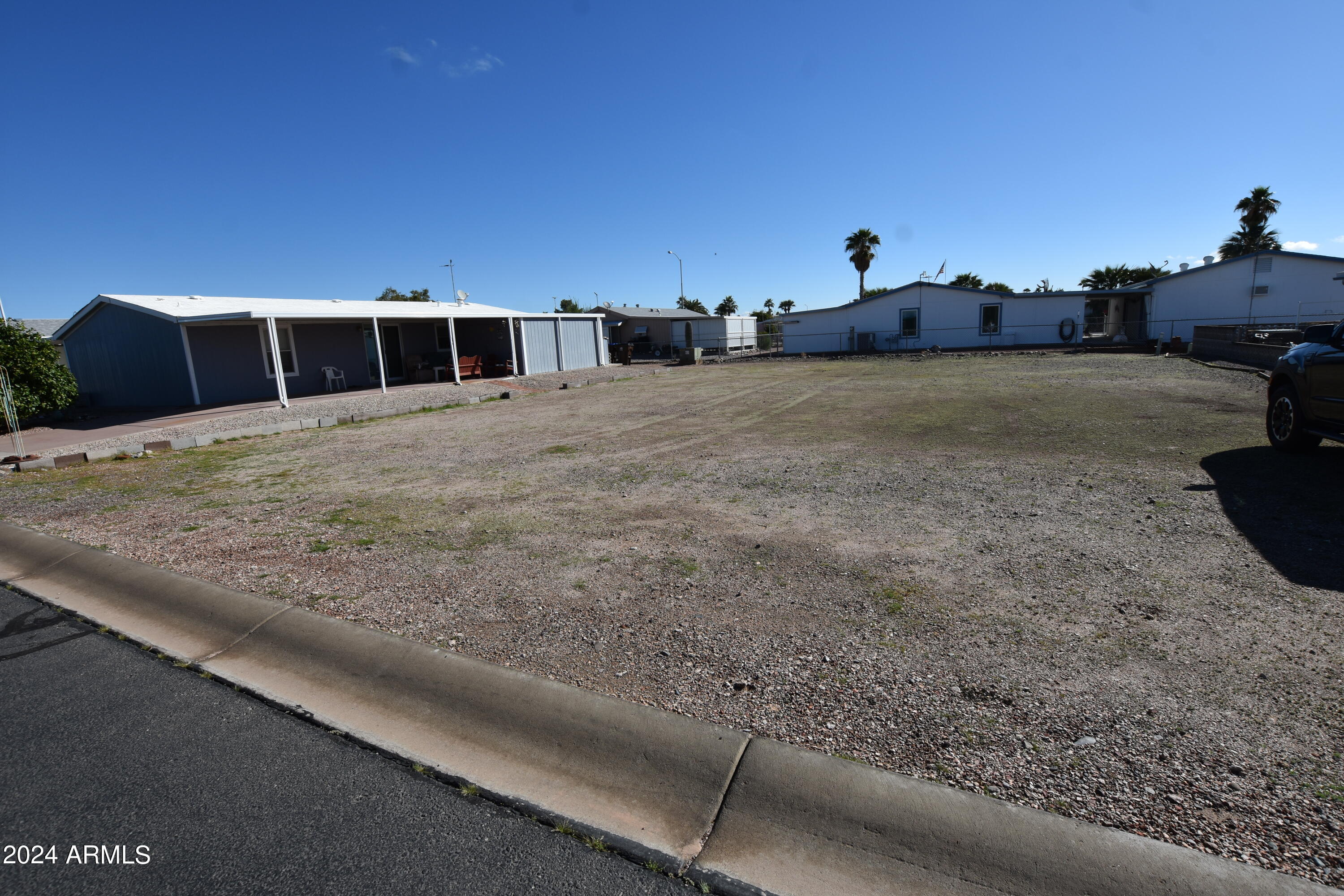 3605 N MICHIGAN Avenue