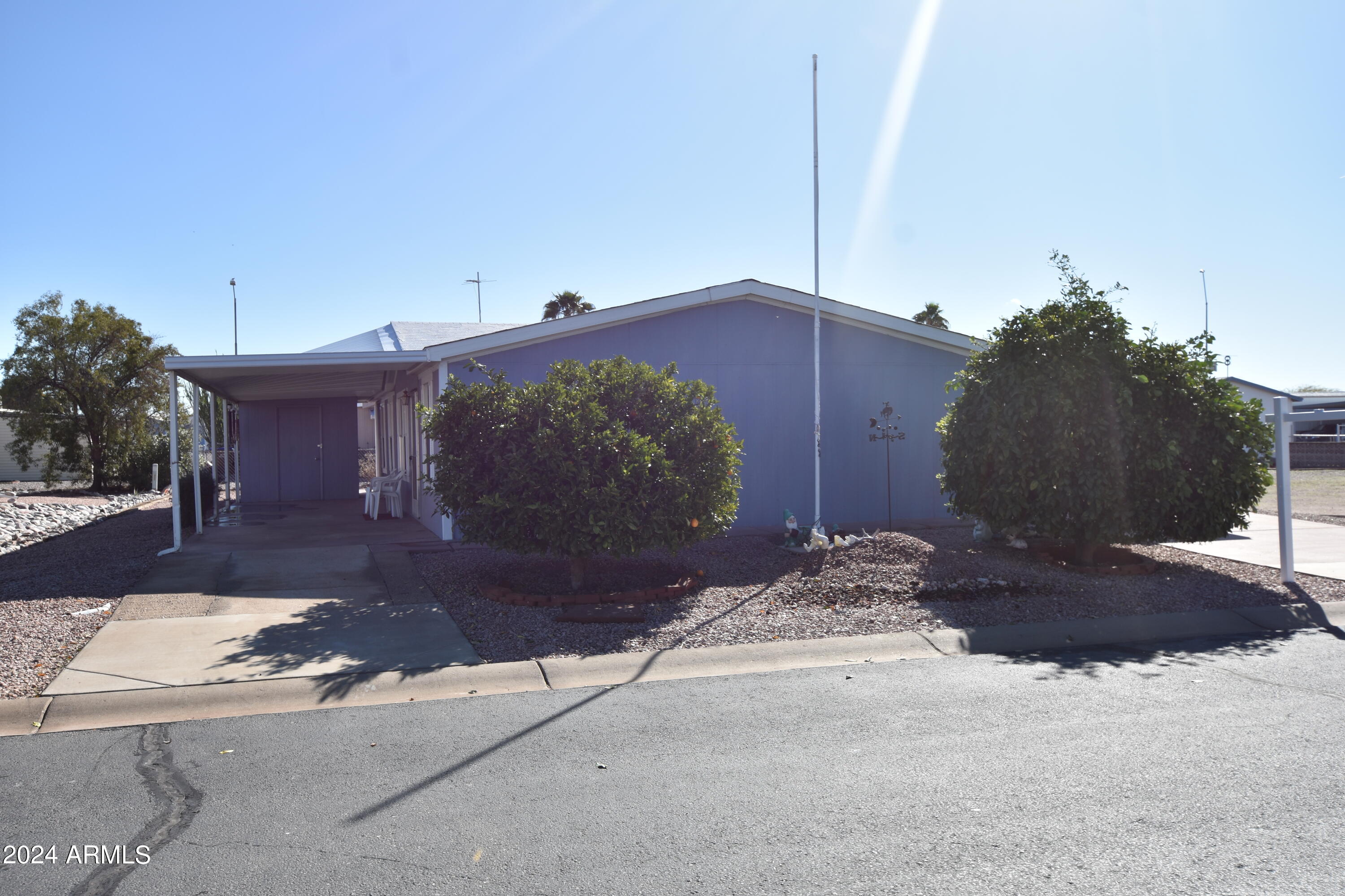 3605 N MICHIGAN Avenue