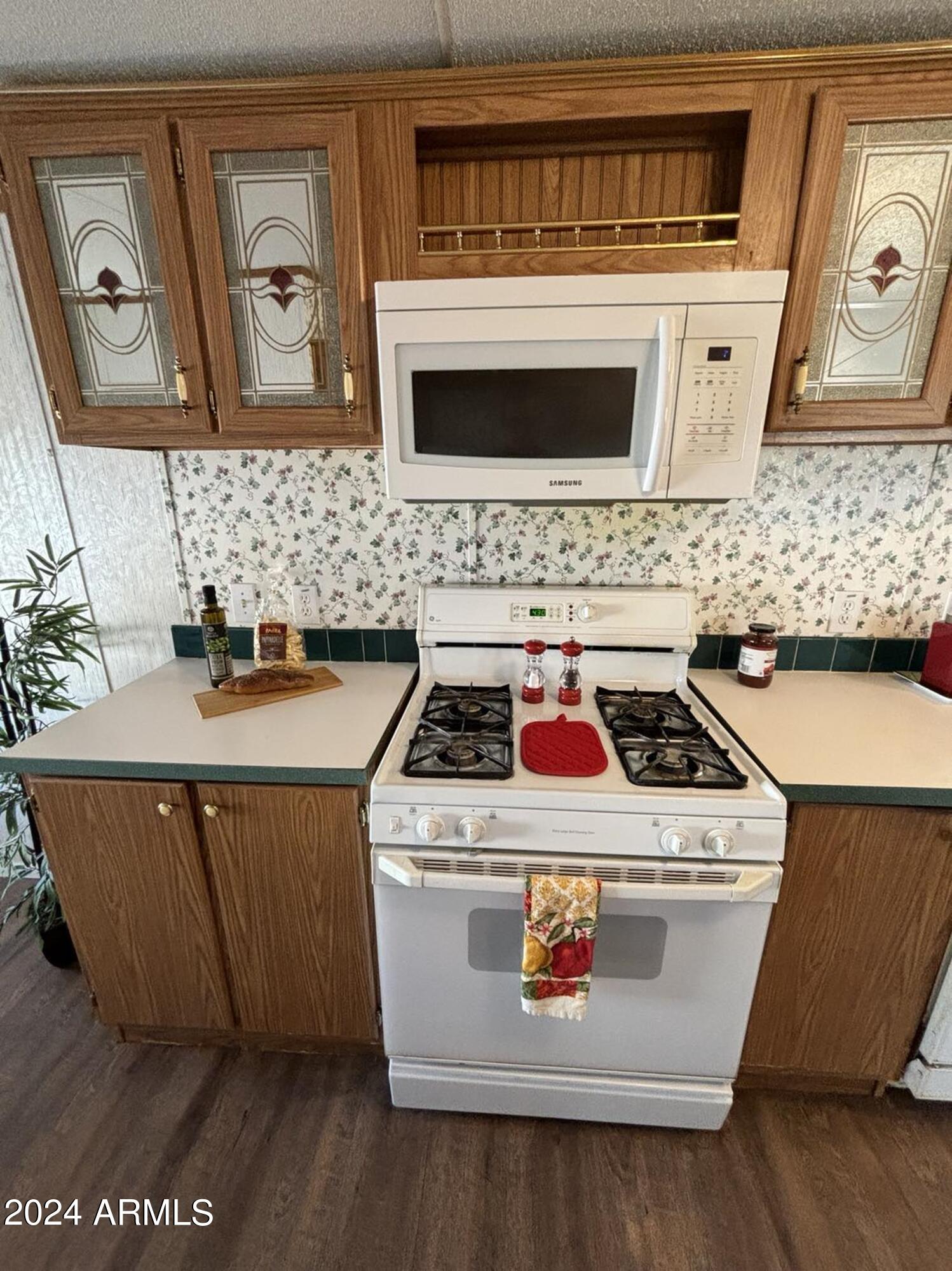 3605 N MICHIGAN Avenue