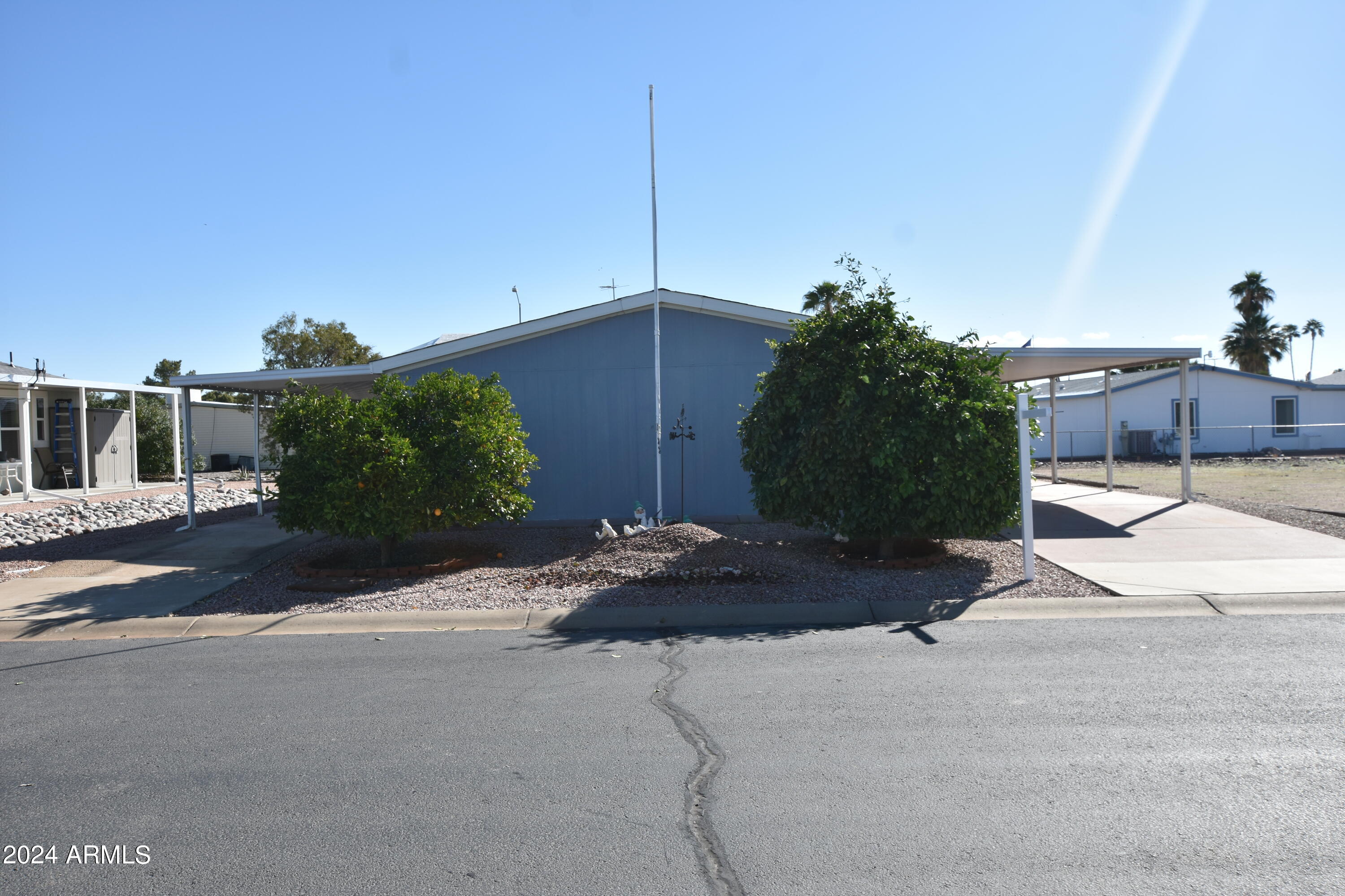 3605 N MICHIGAN Avenue