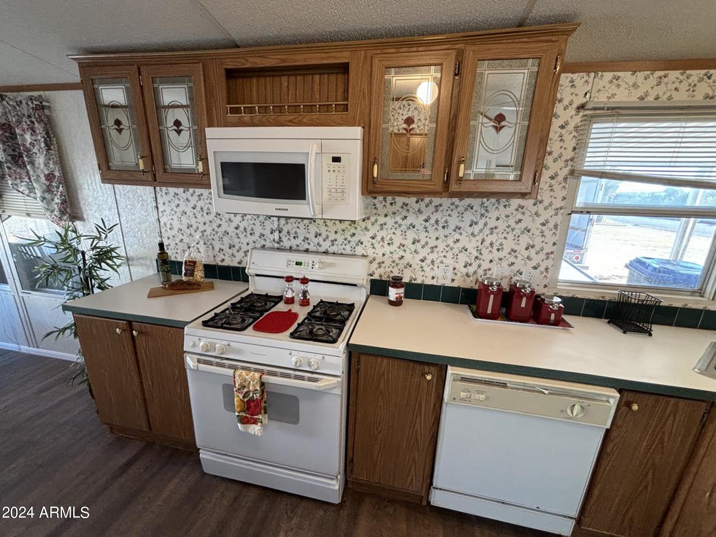 3605 N MICHIGAN Avenue