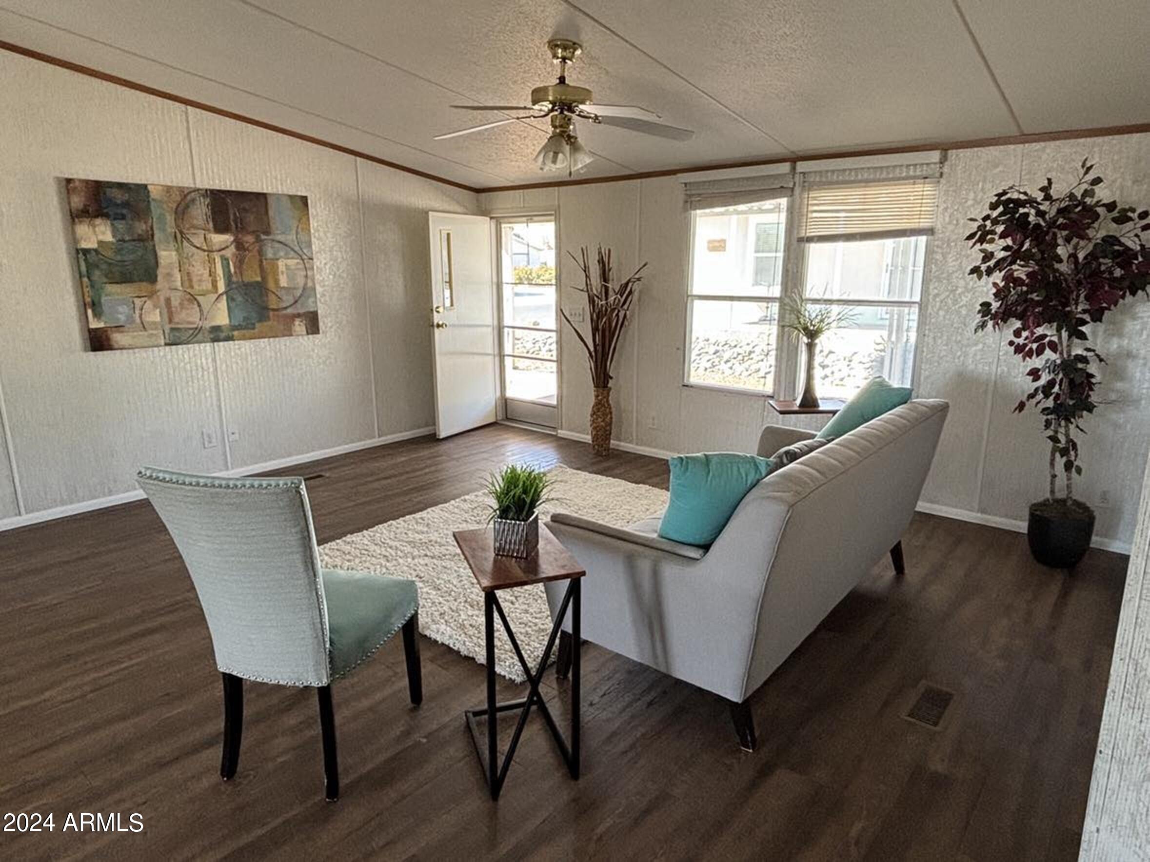 3605 N MICHIGAN Avenue