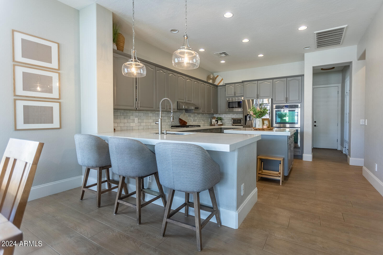 3064 E LOWELL Avenue