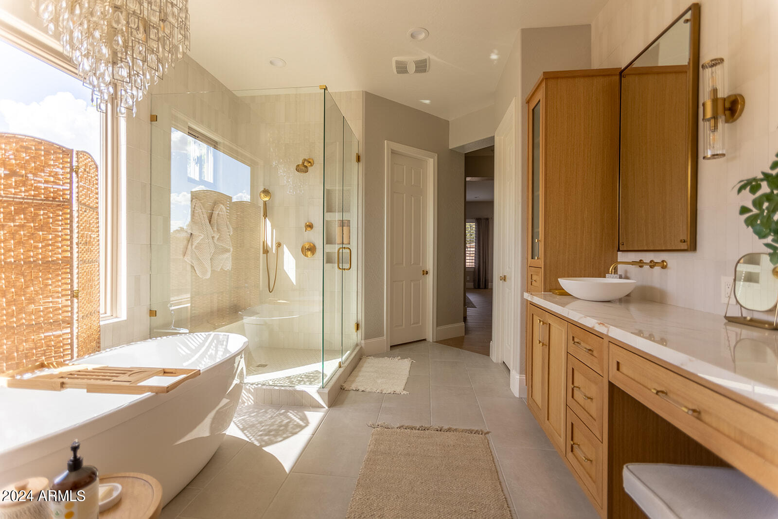 3064 E LOWELL Avenue