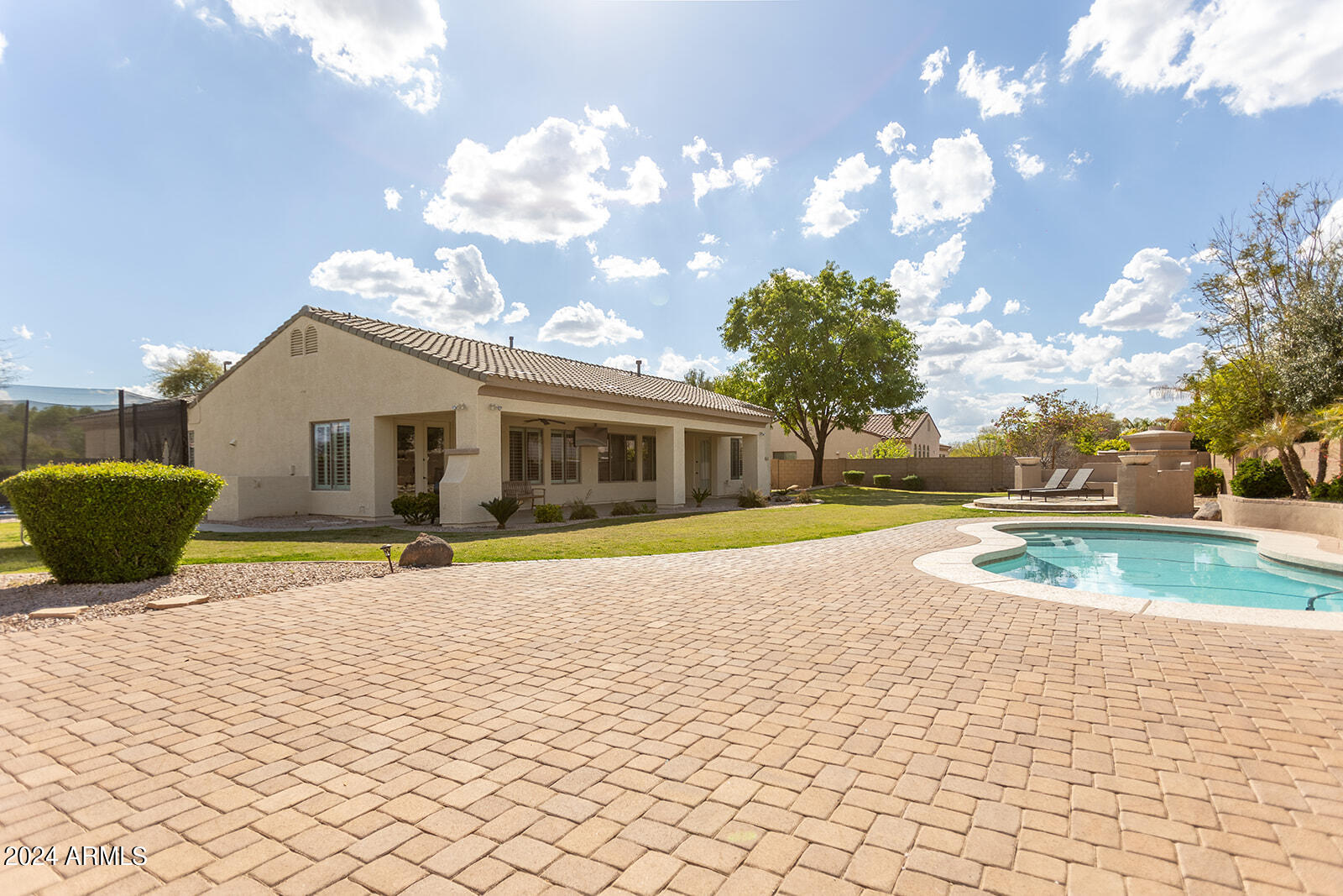 3064 E LOWELL Avenue